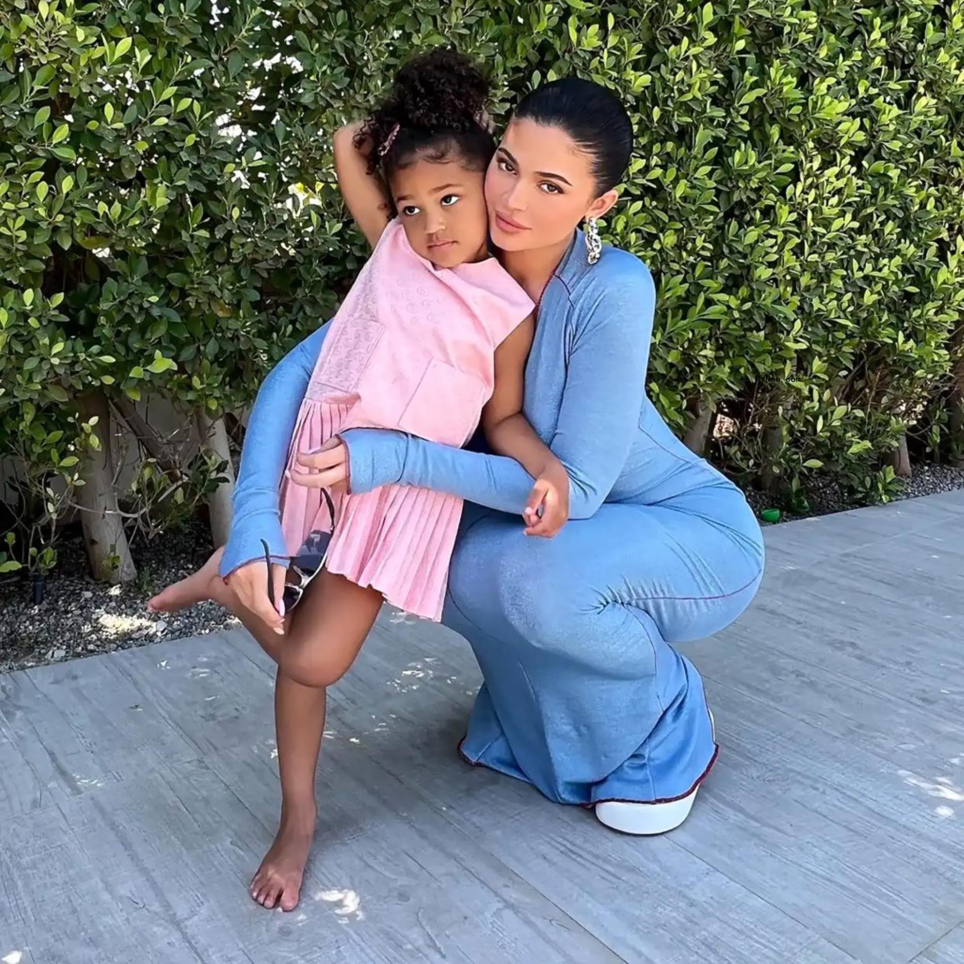 Kylie Jenner cuddles daughter Stormi