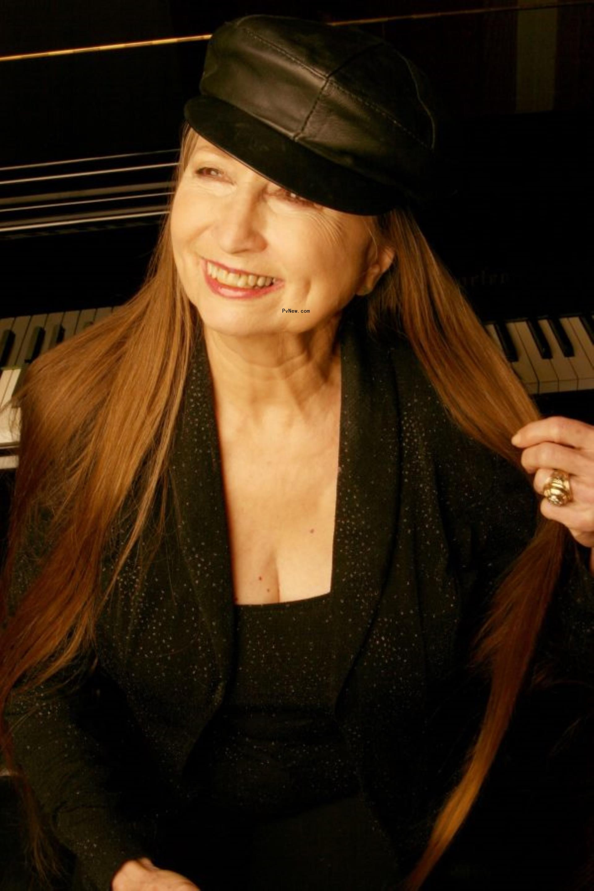 Bobbie Nelson, Willie Nelson’s Sister and His Band’s Pianist for Five Decades, Dies at 91