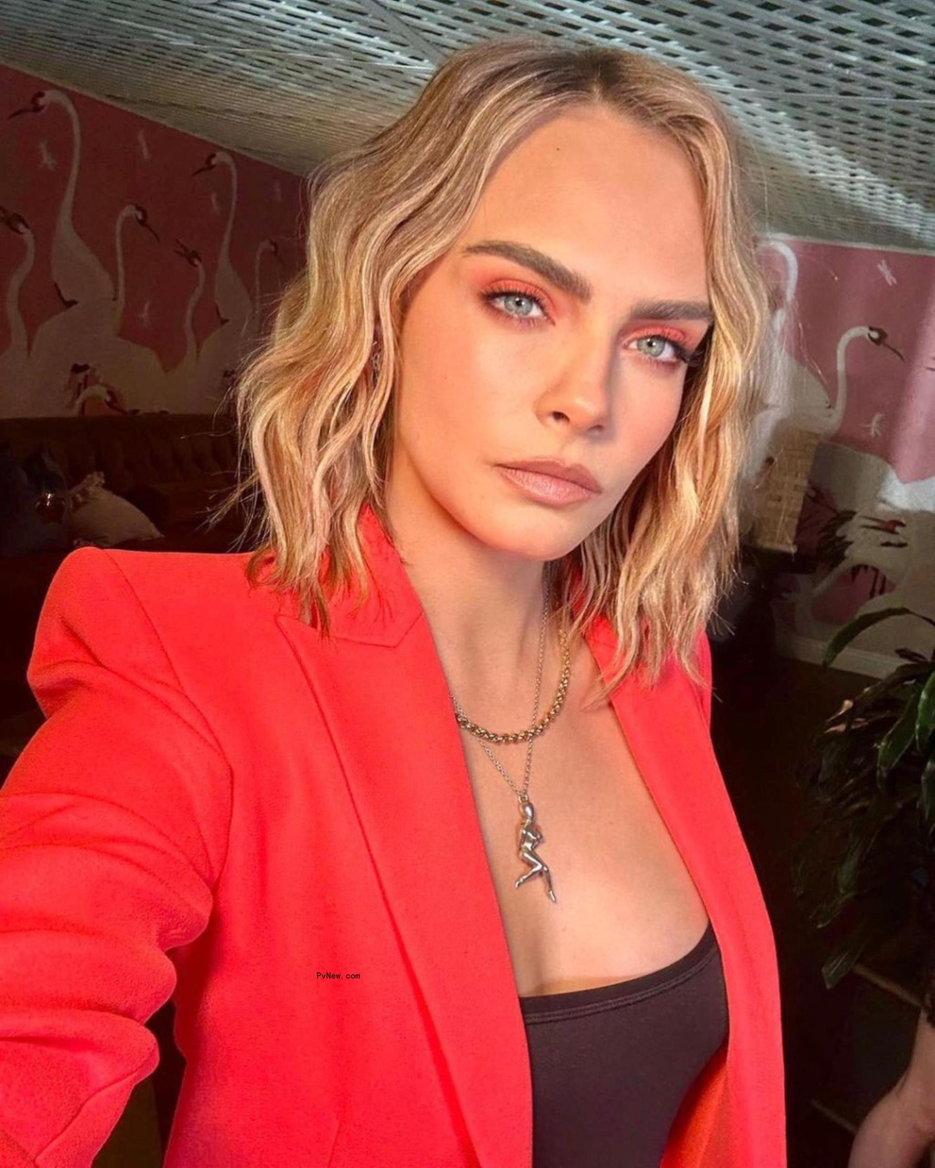 Cara Delevingne short hair