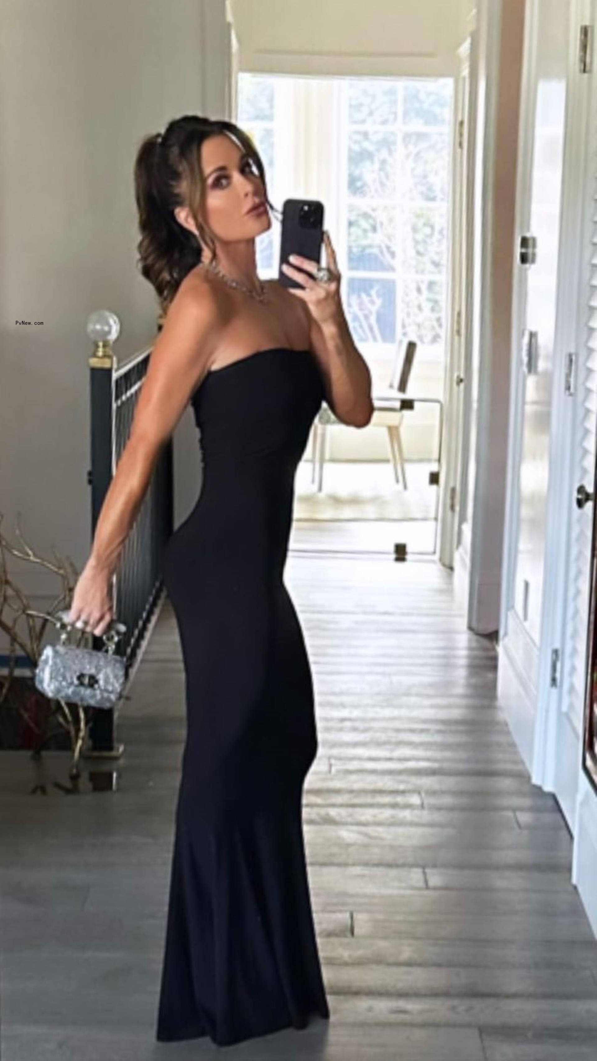 Kyle richards in a black dress.