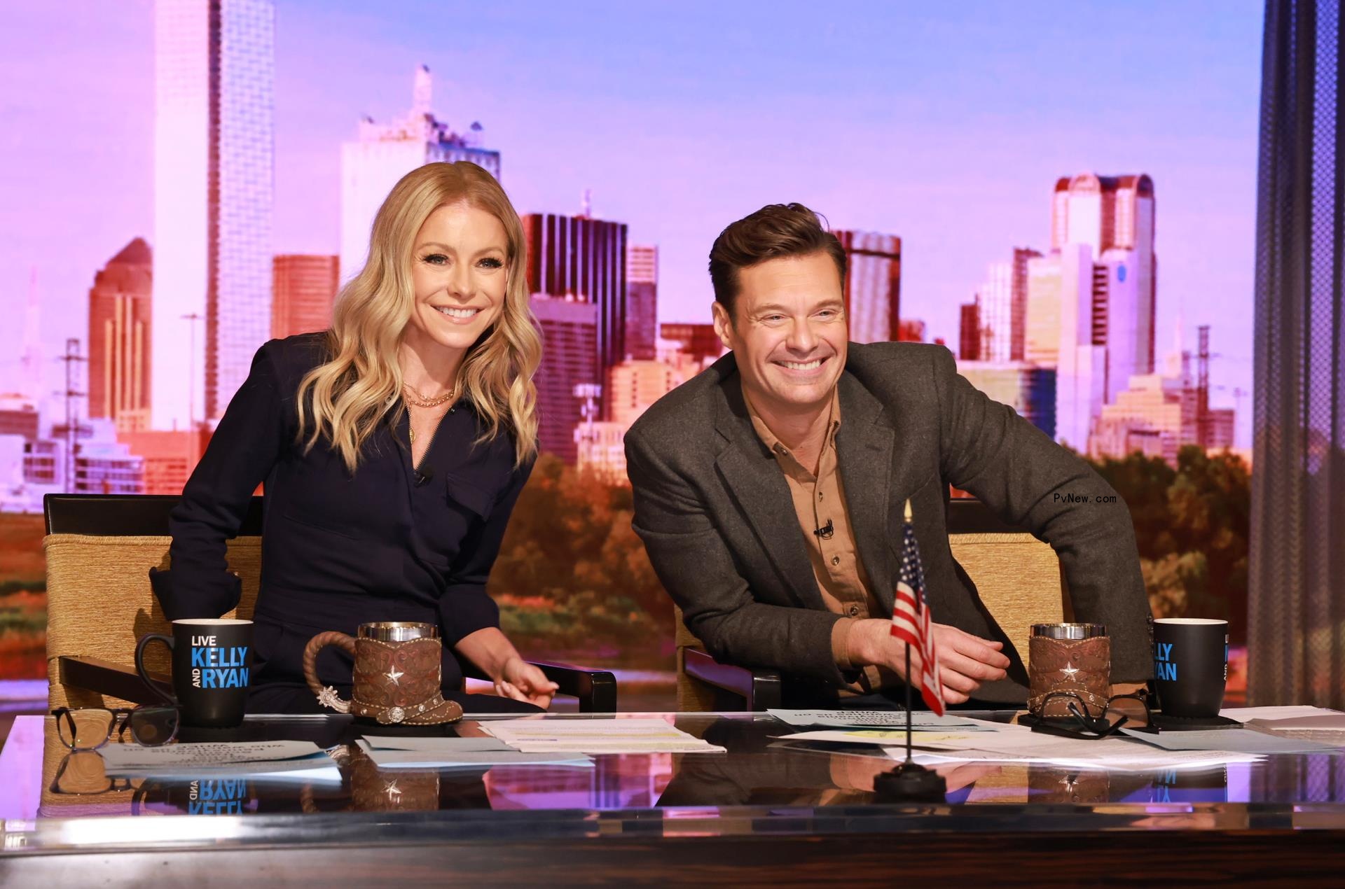 Kelly Ripa and Ryan Seacrest on set.