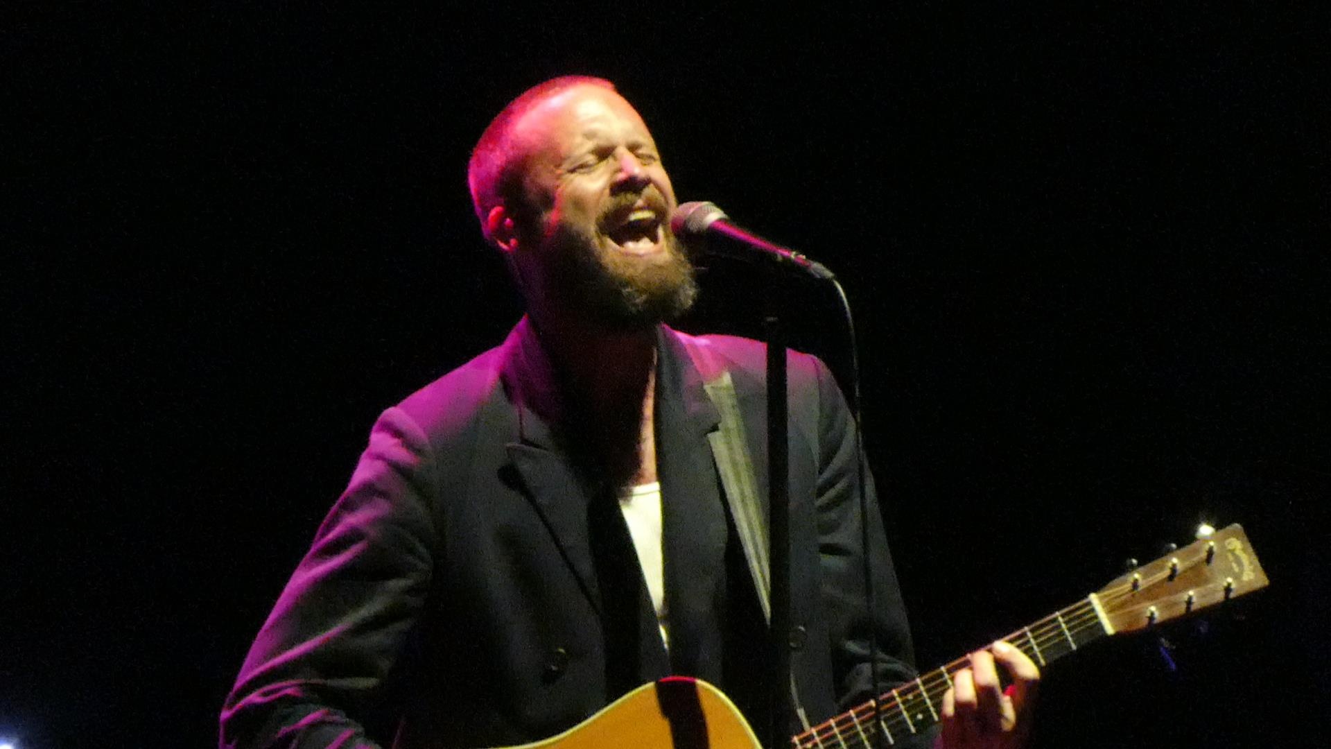 Father John Misty Finds Catharsis Amid a Musical Body Count in Hollywood Forever Cemetery Show: Co<i></i>ncert Review