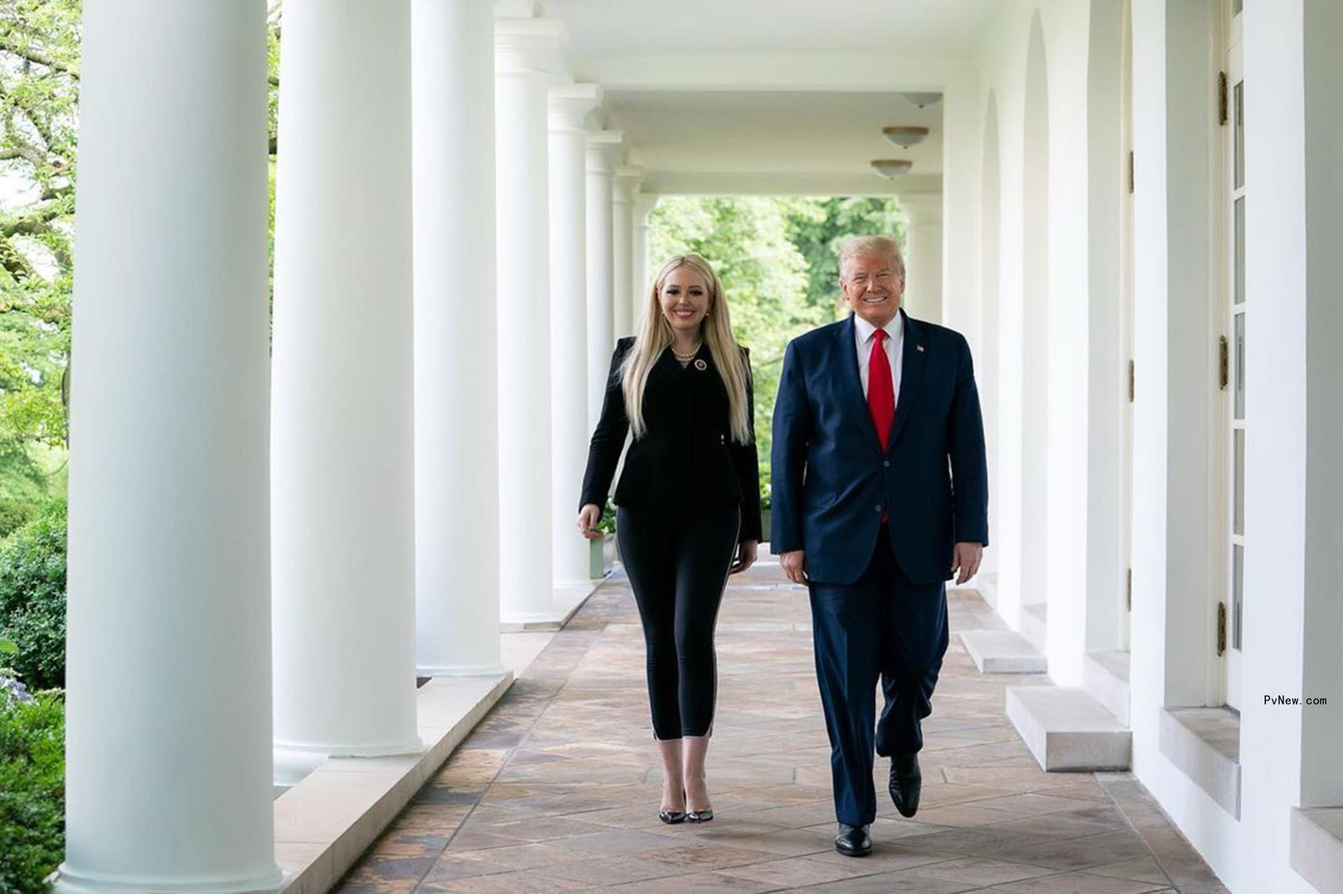 Tiffany Trump, Do<i></i>nald Trump