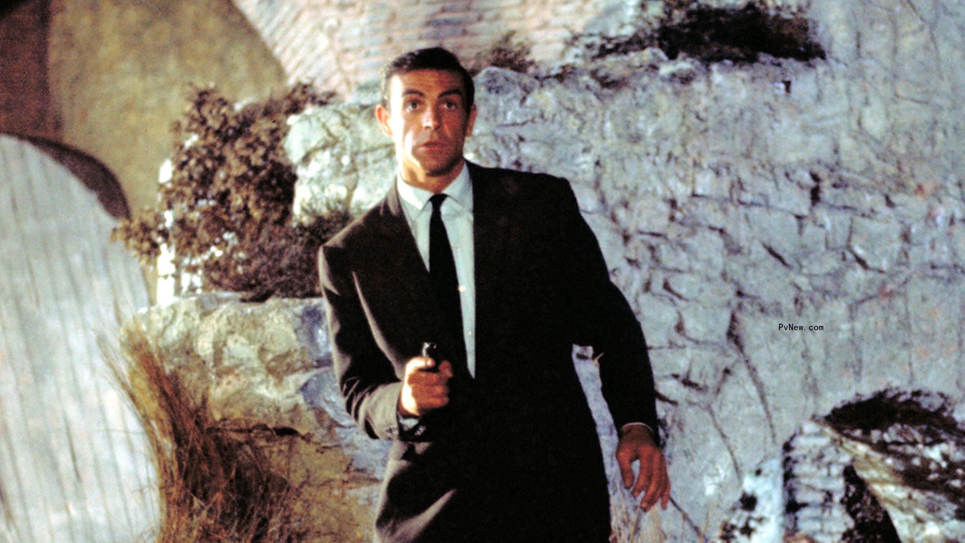 Mo<i></i>nty Norman, Composer of Ico<i></i>nic James Bond Theme, Dies at 94