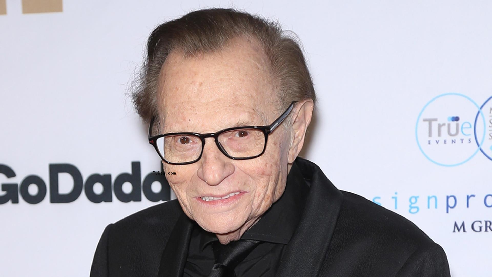 Larry King’s Best Celebrity Interviews: From Marlon Brando’s Kiss to Jerry Seinfeld’s Fit