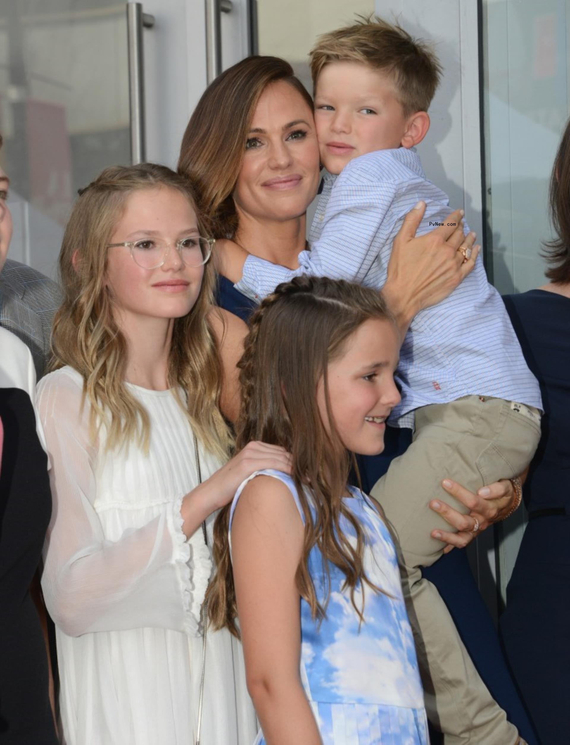 Jennifer Garner, Violet Affleck, Seraphina Affleck and Samuel Affleck