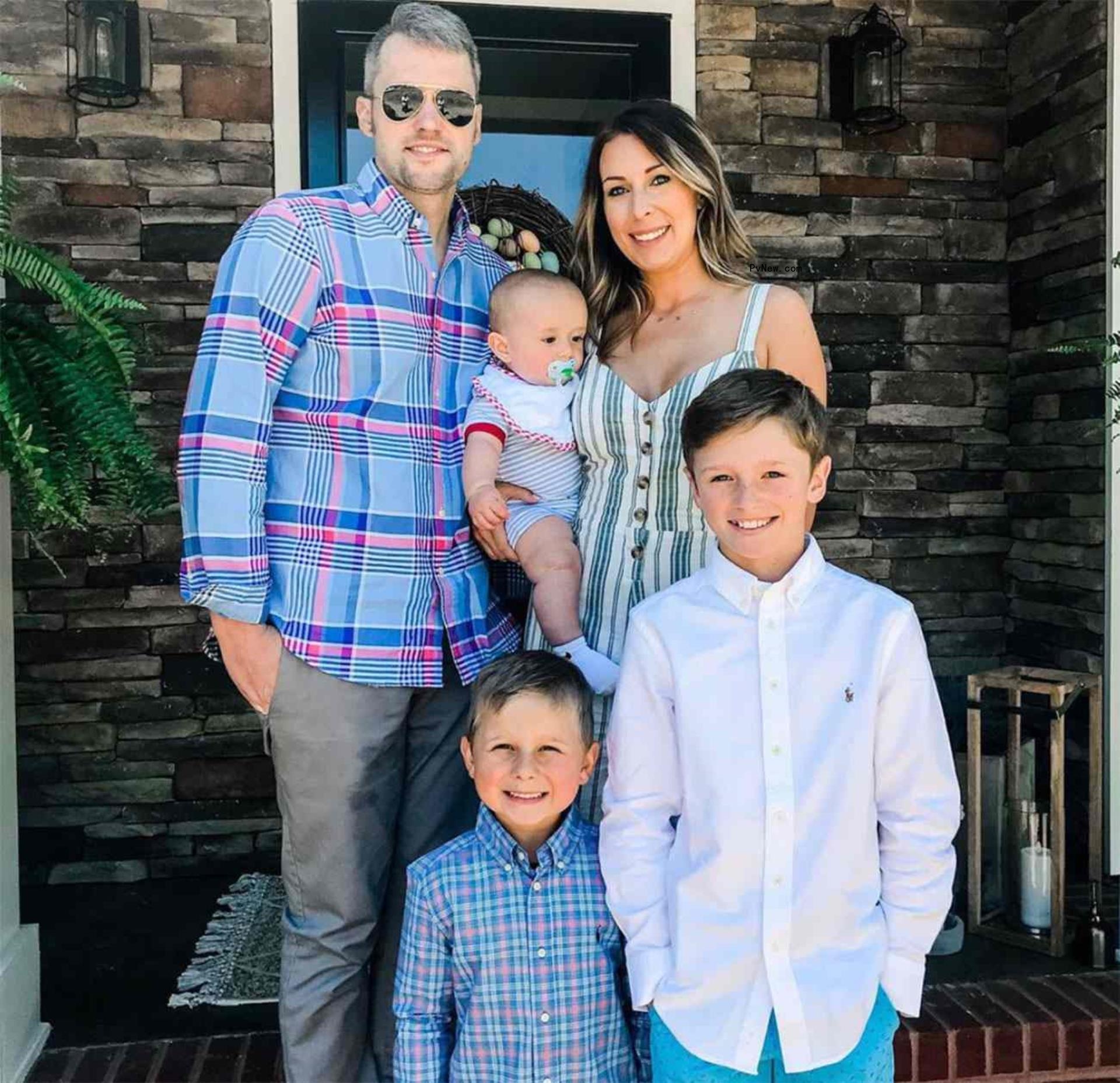 Ryan Edwards and Mackenzie Edwards posing for a photo with their kids.