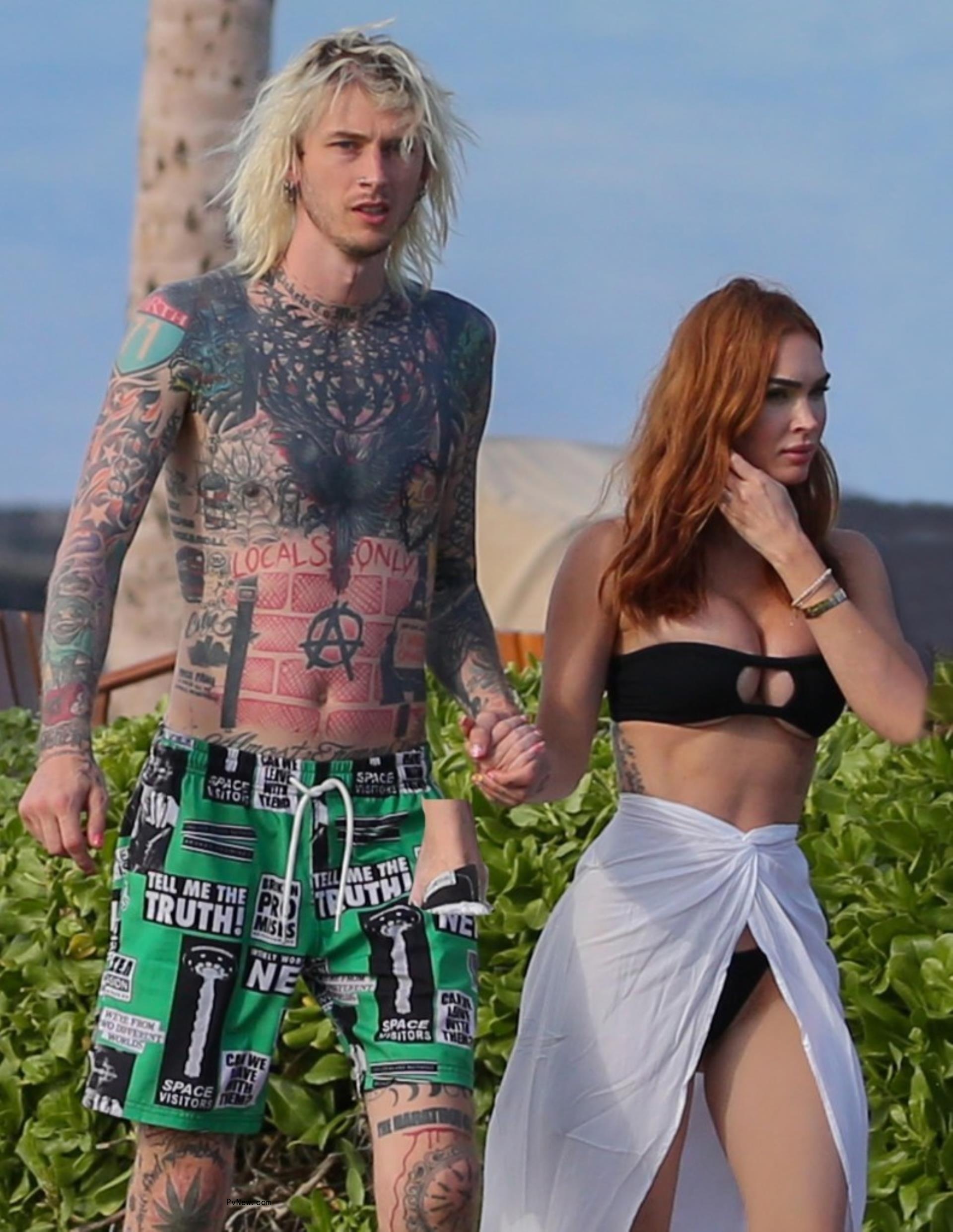 Megan Fox and Machine Gun Kelly in Hawaii.