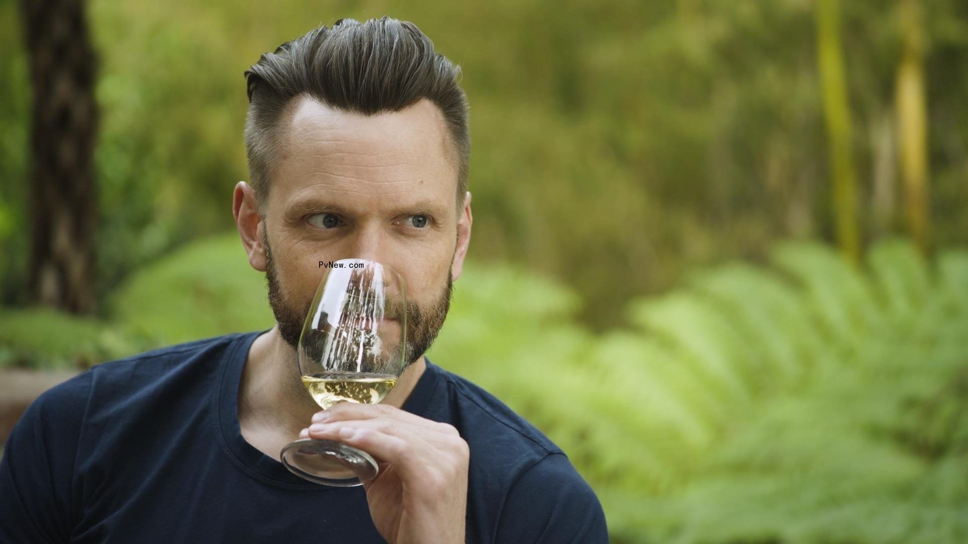 Wine Pairing Competition Series ‘Sparklers’ Renewed for Season 2 at Somm TV with Joel McHale as Guest Judge