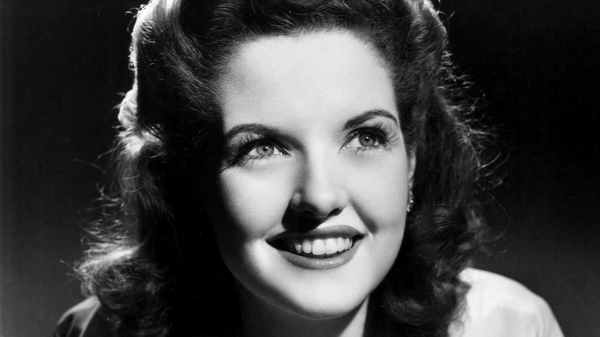 Virginia Patton Moss, Last Surviving Adult Cast Member of ‘It’s a Wo<i></i>nderful Life,’ Dies at 97