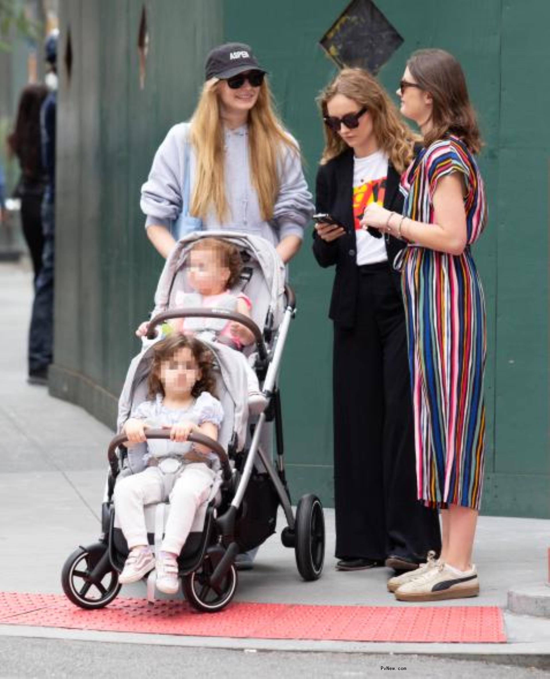 Sophie Turner with her two daughters
