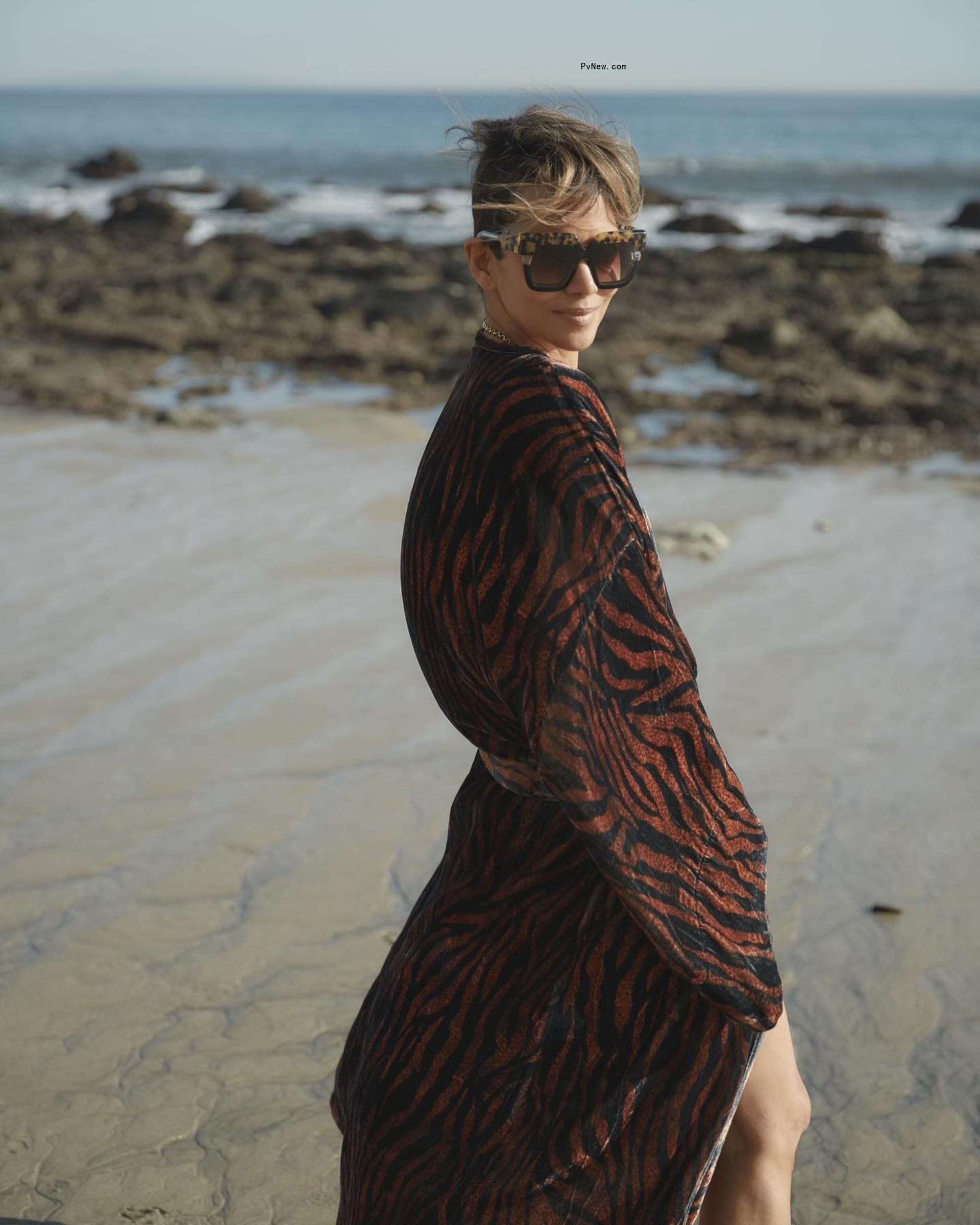halle berry walking on the beach