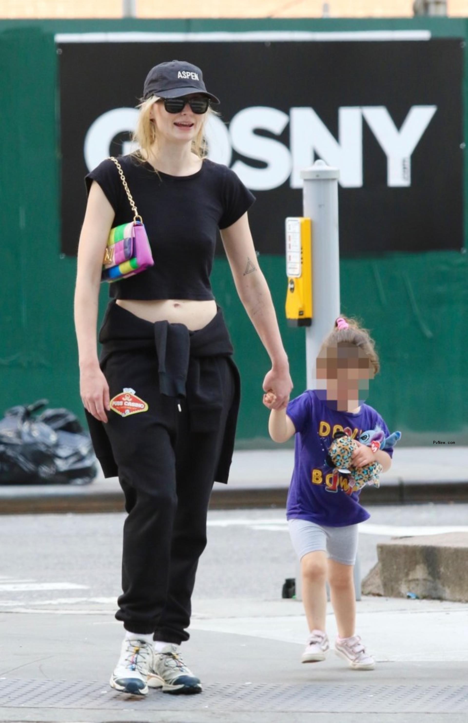 Sophie Turner running errands with daughter Willa.