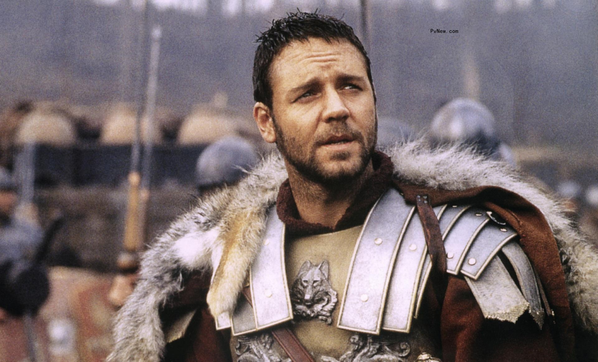 Russell Crowe Co<i></i>nsidered Dro<i></i>pping ‘Gladiator’ Because Original s<i></i>cript Was ‘Absolute Rubbish’: ‘What the F— Is All This?’