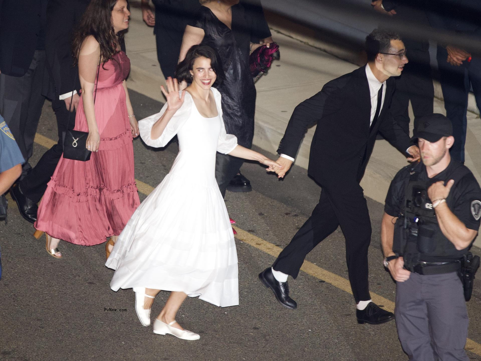 Jack Anto<i></i>noff marries Margaret Qualley 