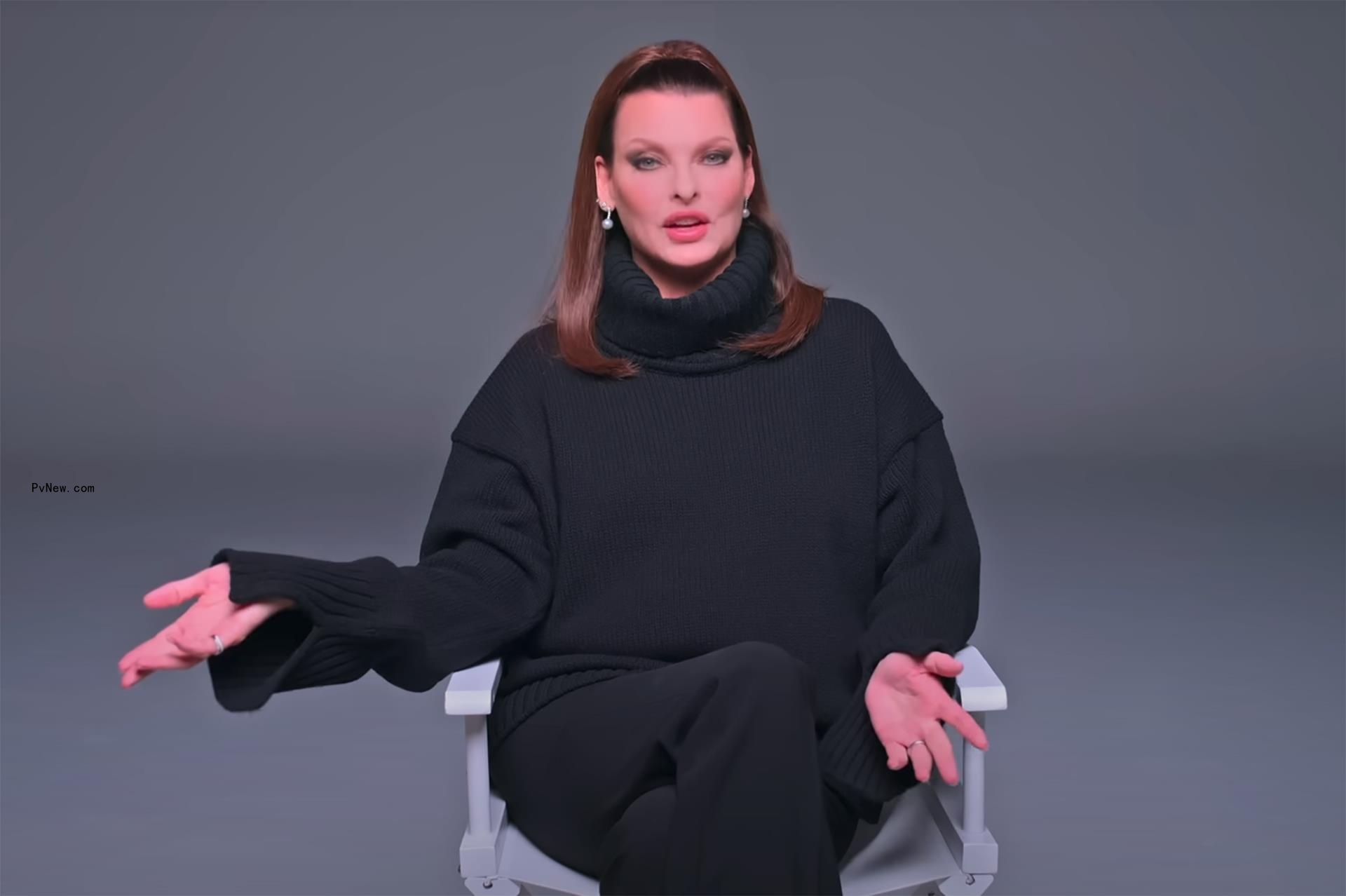 Linda Evangelista talking