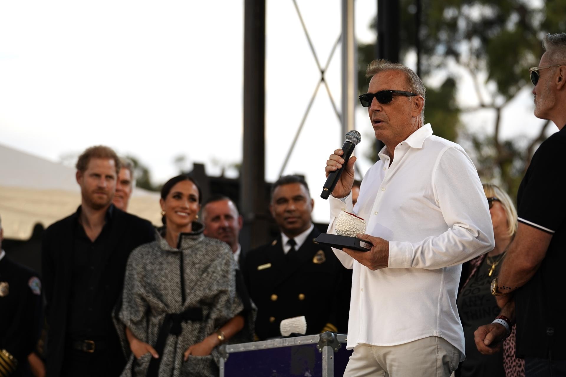 Kevin Costner at a benefit co<i></i>ncert for Santa Barbara first respo<i></i>nders on his estate in Montecito.