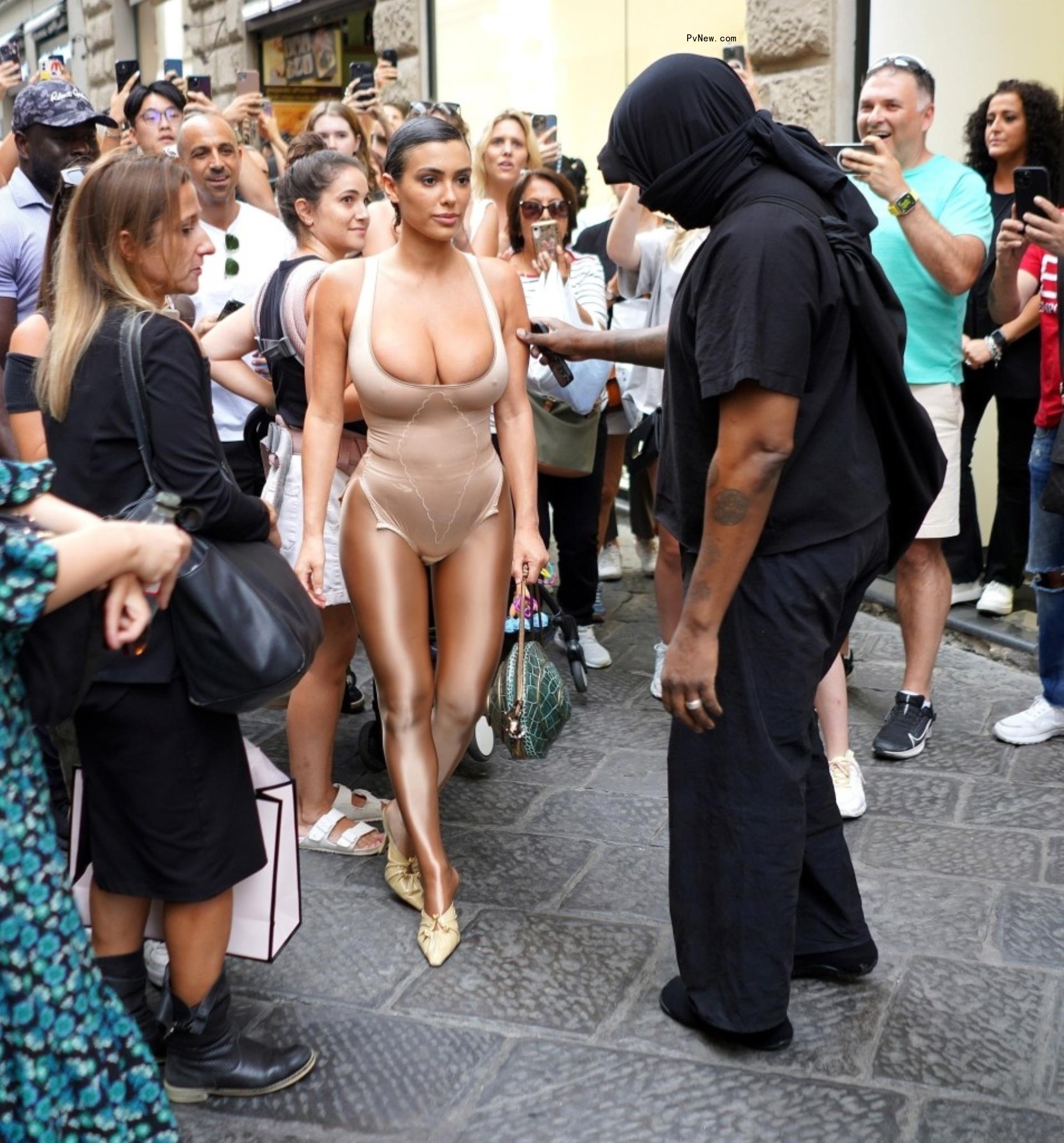 Bianca Censori and Kanye West in Florence, Italy. 