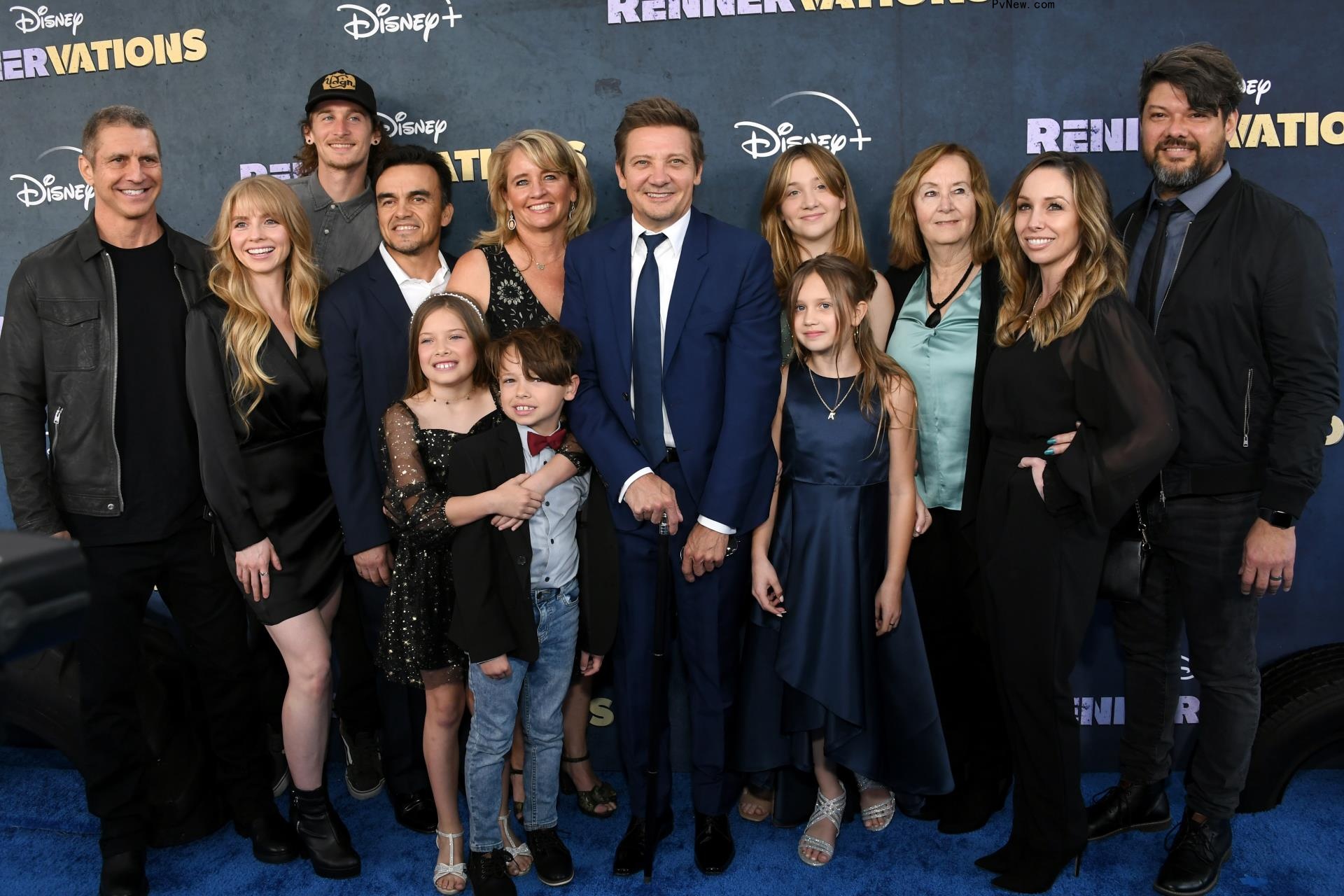 jeremy renner and his family