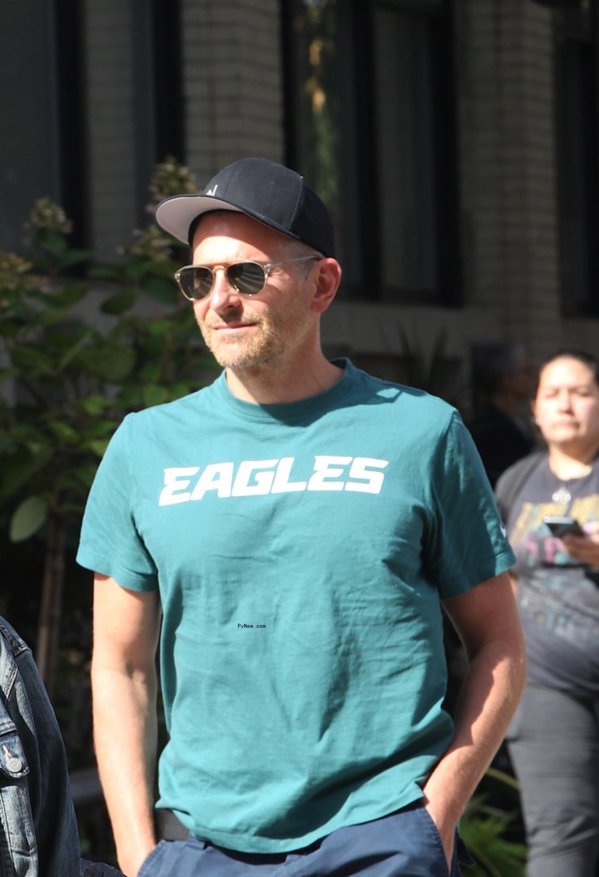 Bradley Cooper still keeping new buzzed haircut under wraps with series of ba<i></i>seball hats