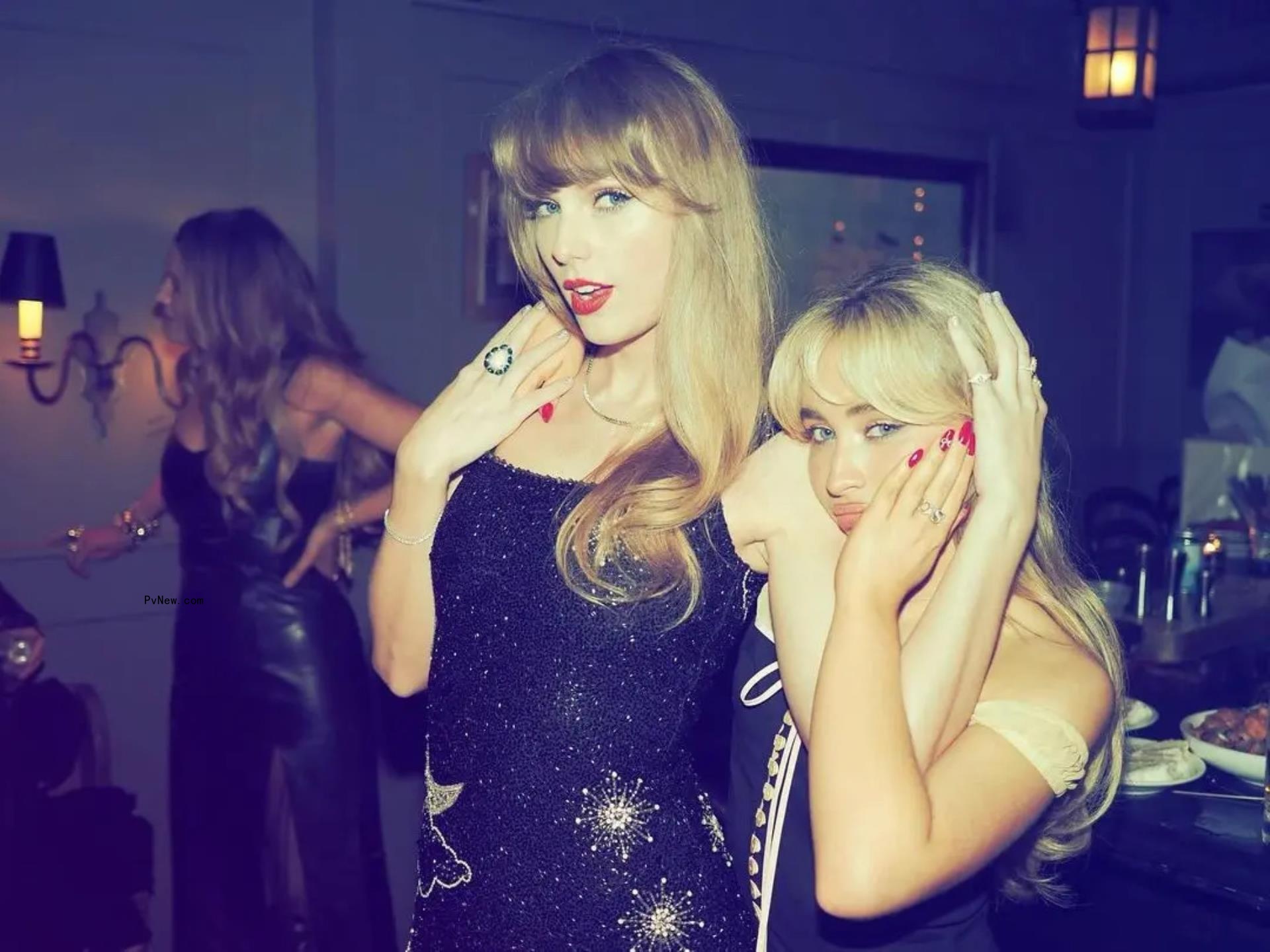 Taylor Swift ring