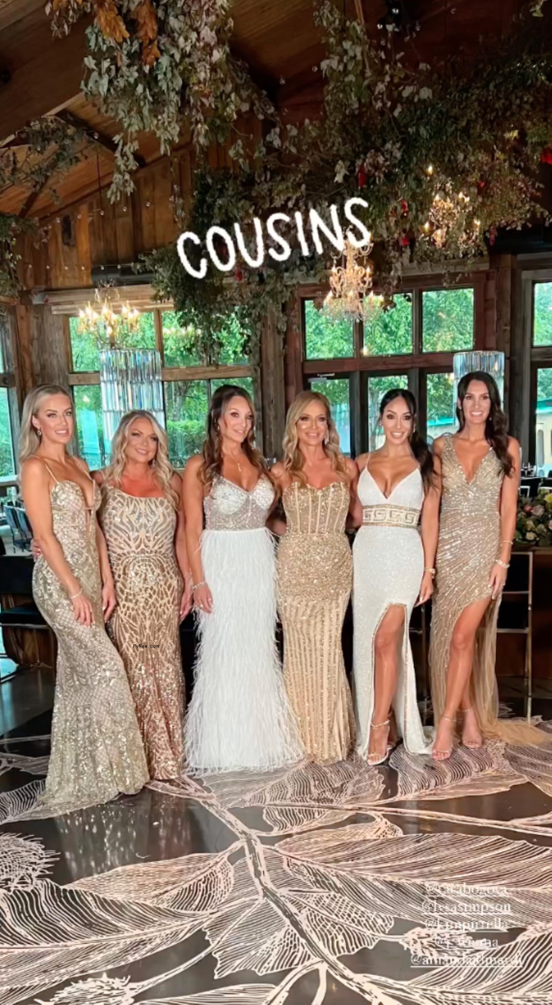 Melissa Gorga posing with her cousins at a wedding