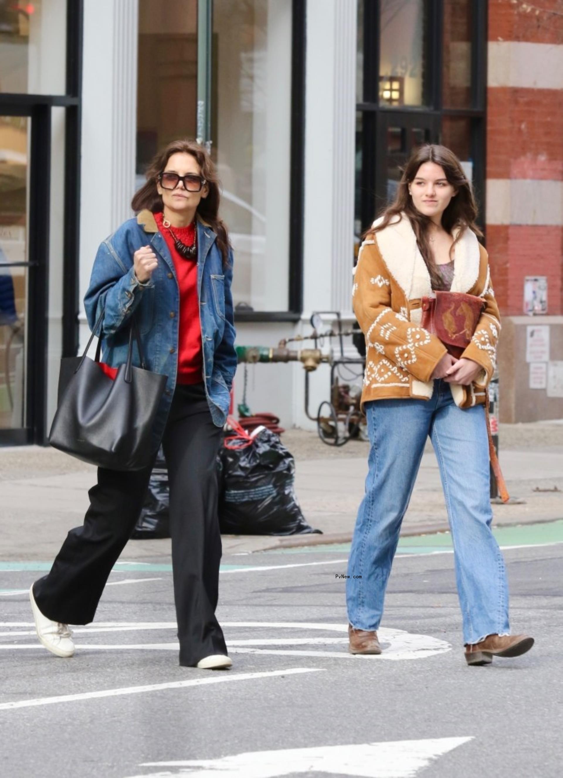 Suri Cruise and Katie Holmes
