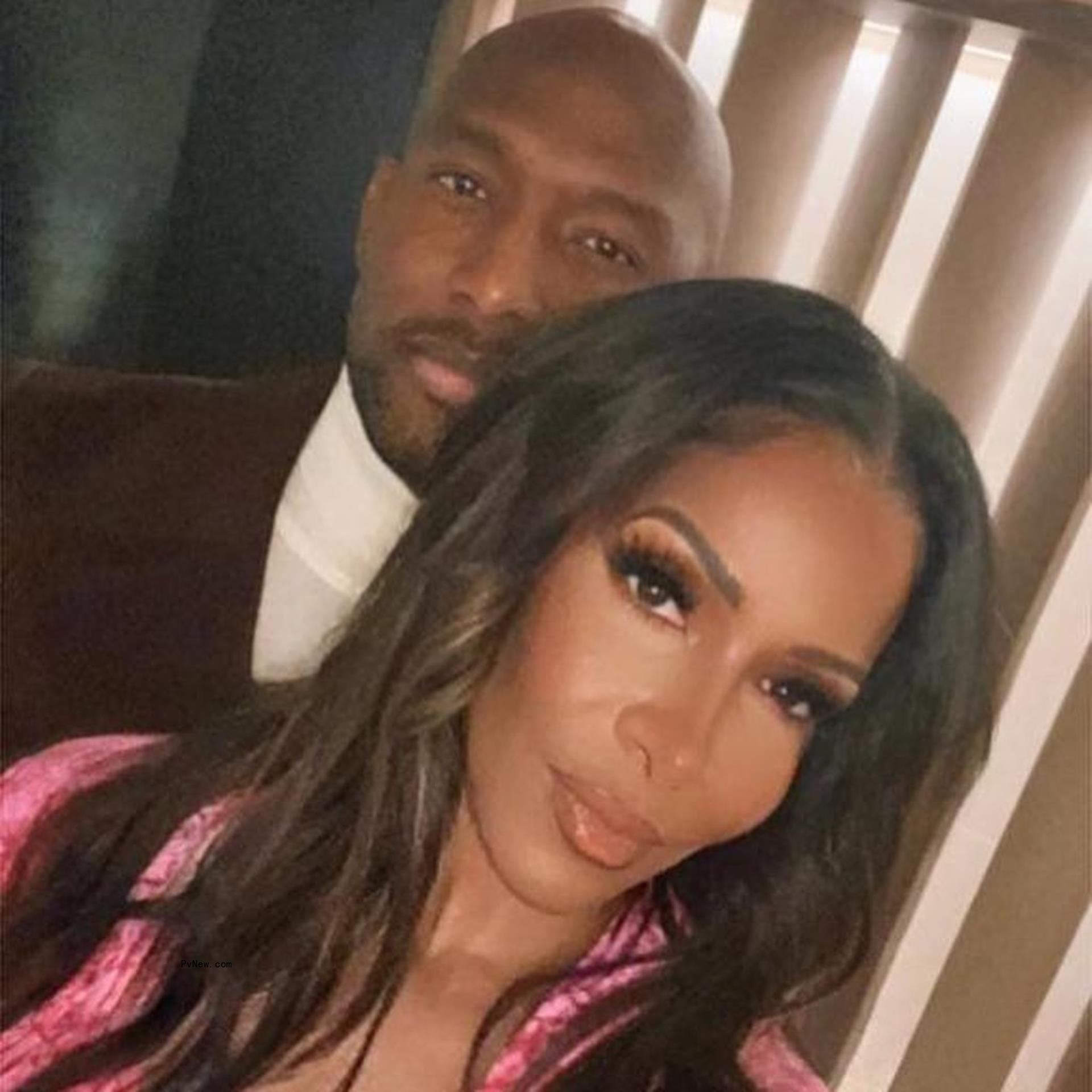 selfie off sheree whitfield and martell holt
