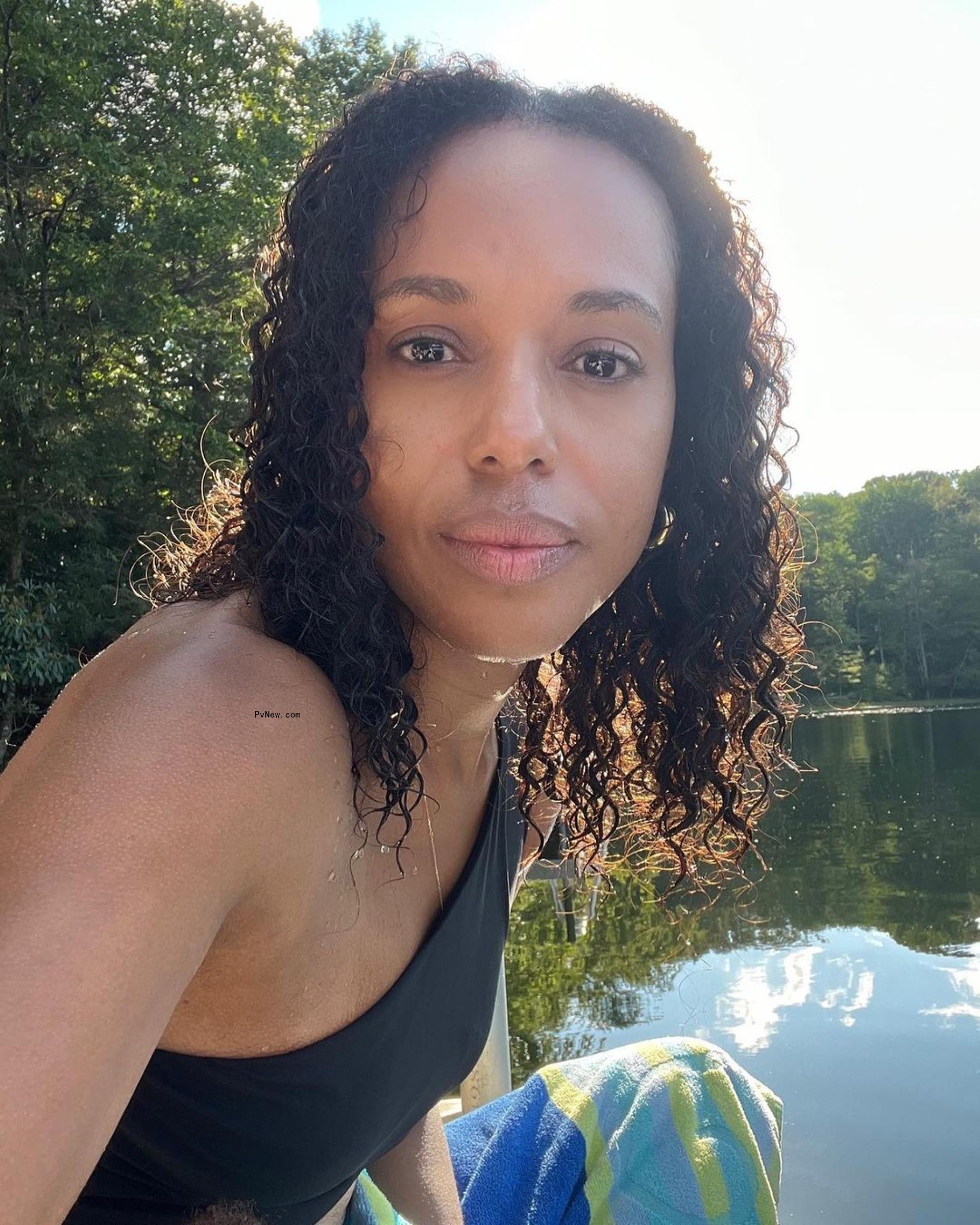 A selfie of Kerry Washington