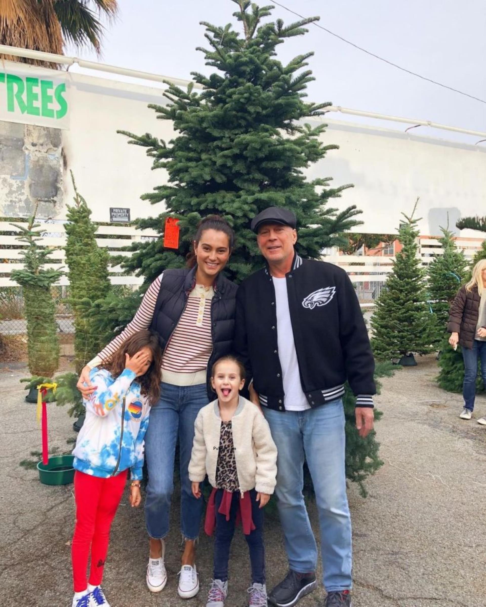 Bruce Willis, Emma Heming and their daughters
