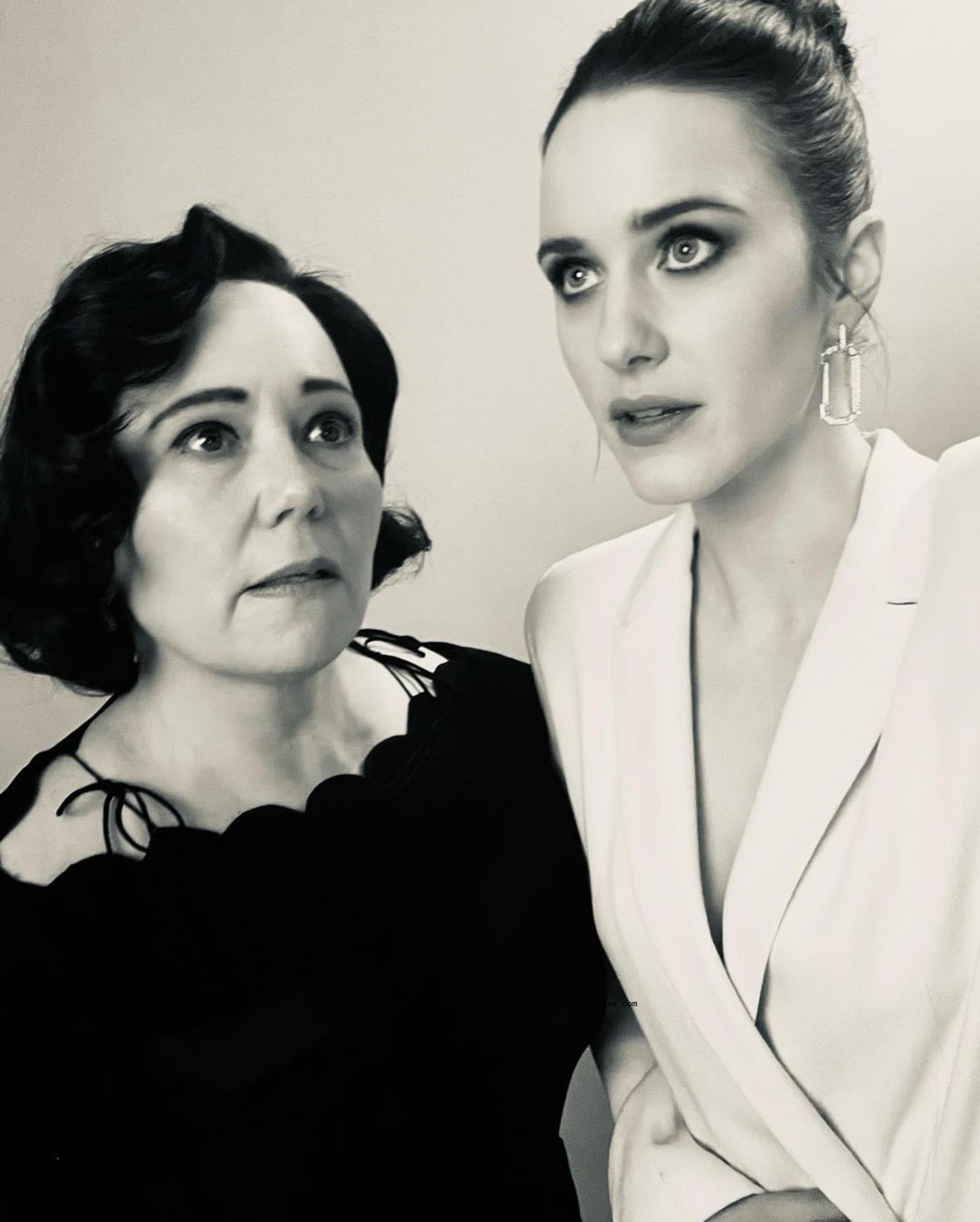 Alex Borstein and Rachel Brosnahan posing for a photo together