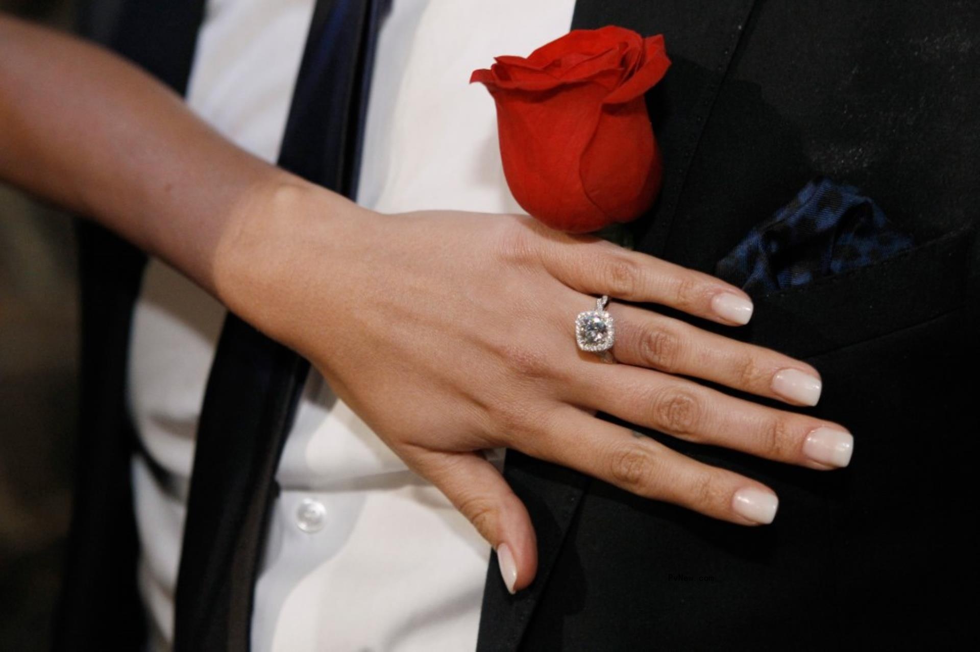 Kaitlyn Bristowe's engagement ring.