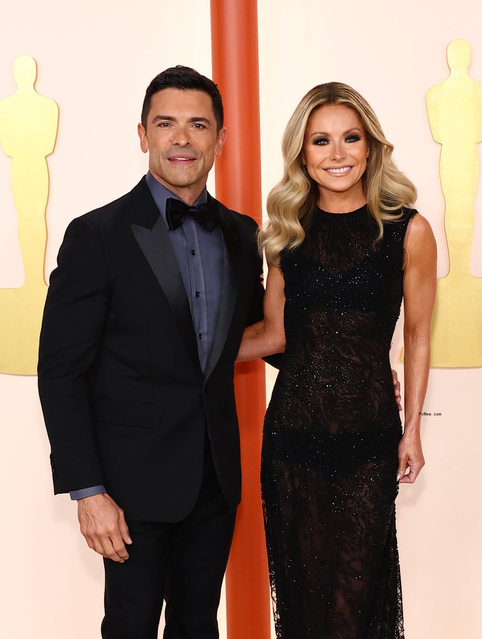 Mark Co<i></i>nsuelos and Kelly Ripa at the Oscars.