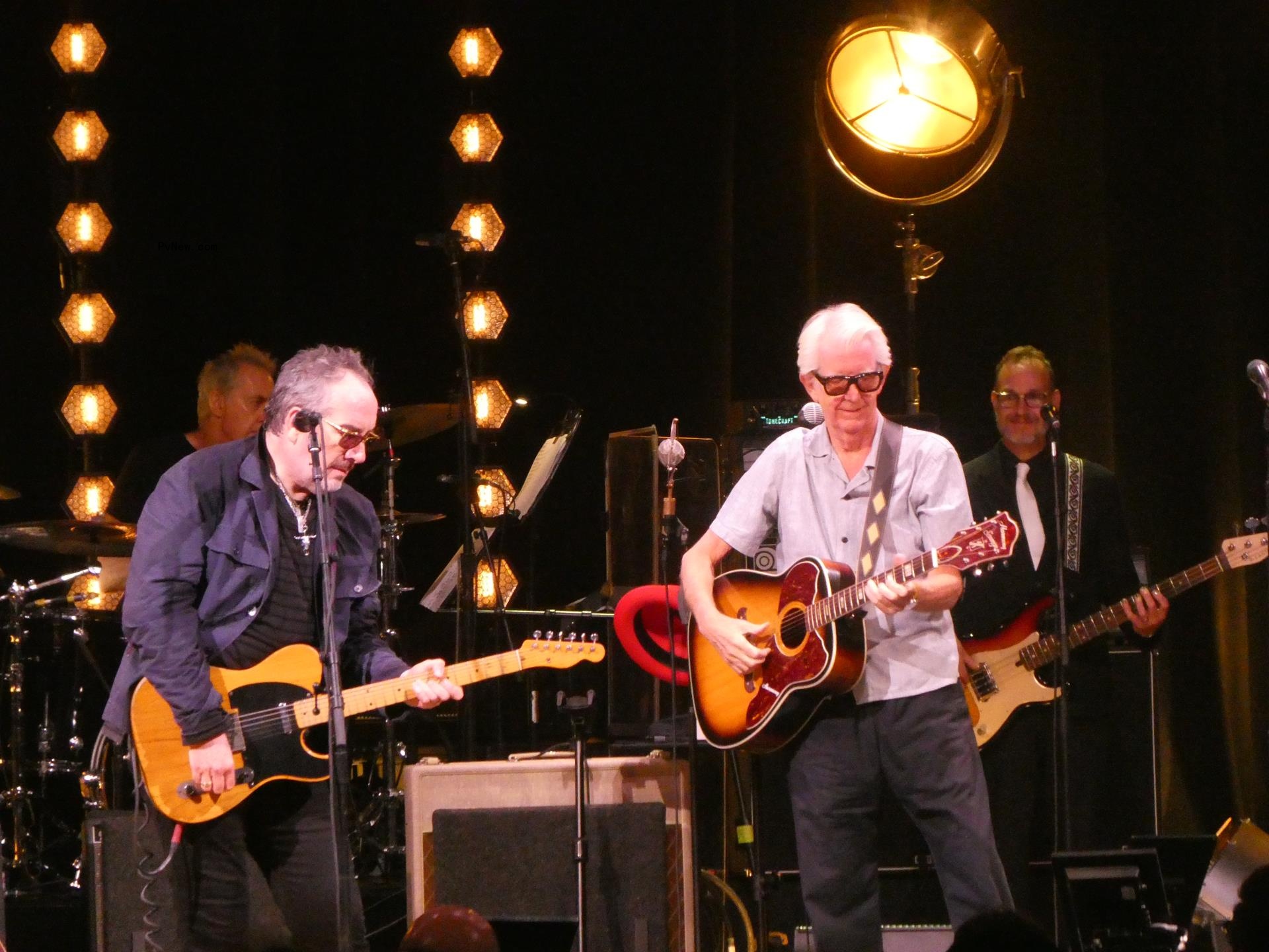 Elvis Costello and Nick Lowe Make for Dream Team at Orange County Tour Stop: Co<i></i>ncert Review