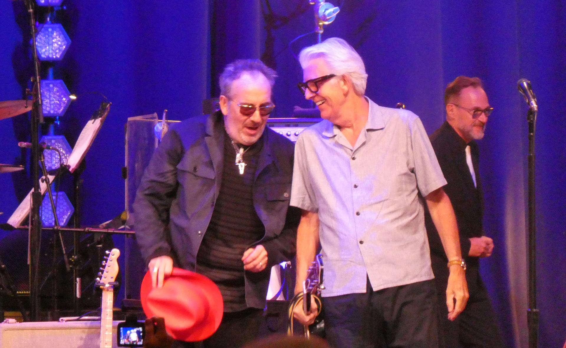 Elvis Costello and Nick Lowe Make for Dream Team at Orange County Tour Stop: Co<i></i>ncert Review