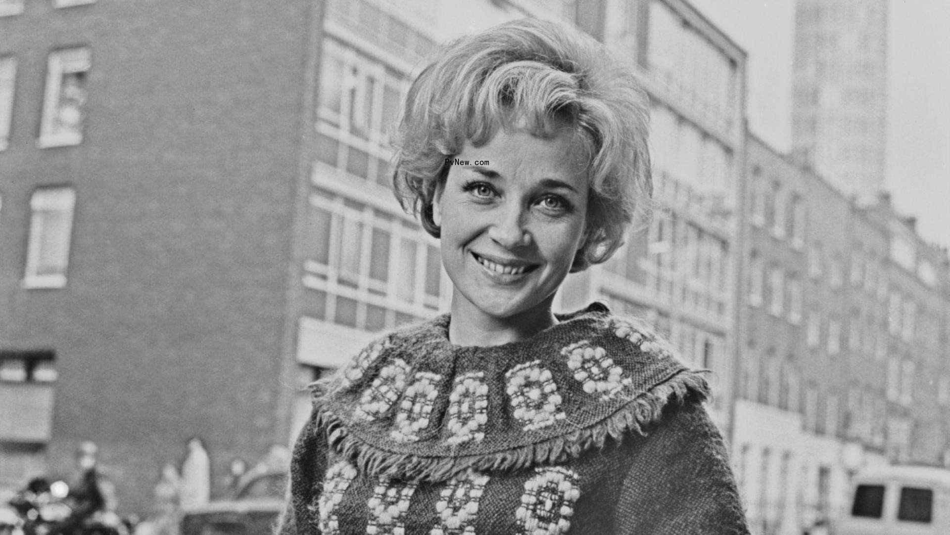 Sylvia Syms, ‘Ice Cold in Alex,’ ‘Victim’ Actor, Dies at 89