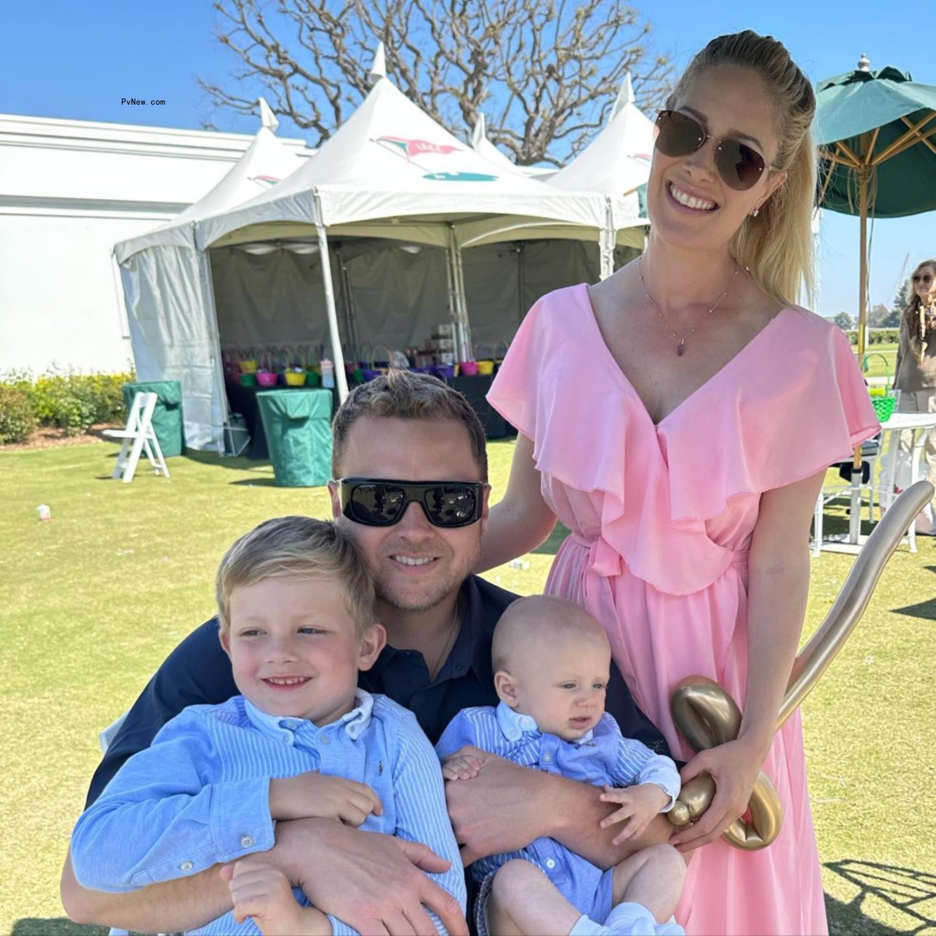 Heidi Mo<i></i>ntag and Spencer Pratt with their two kids.