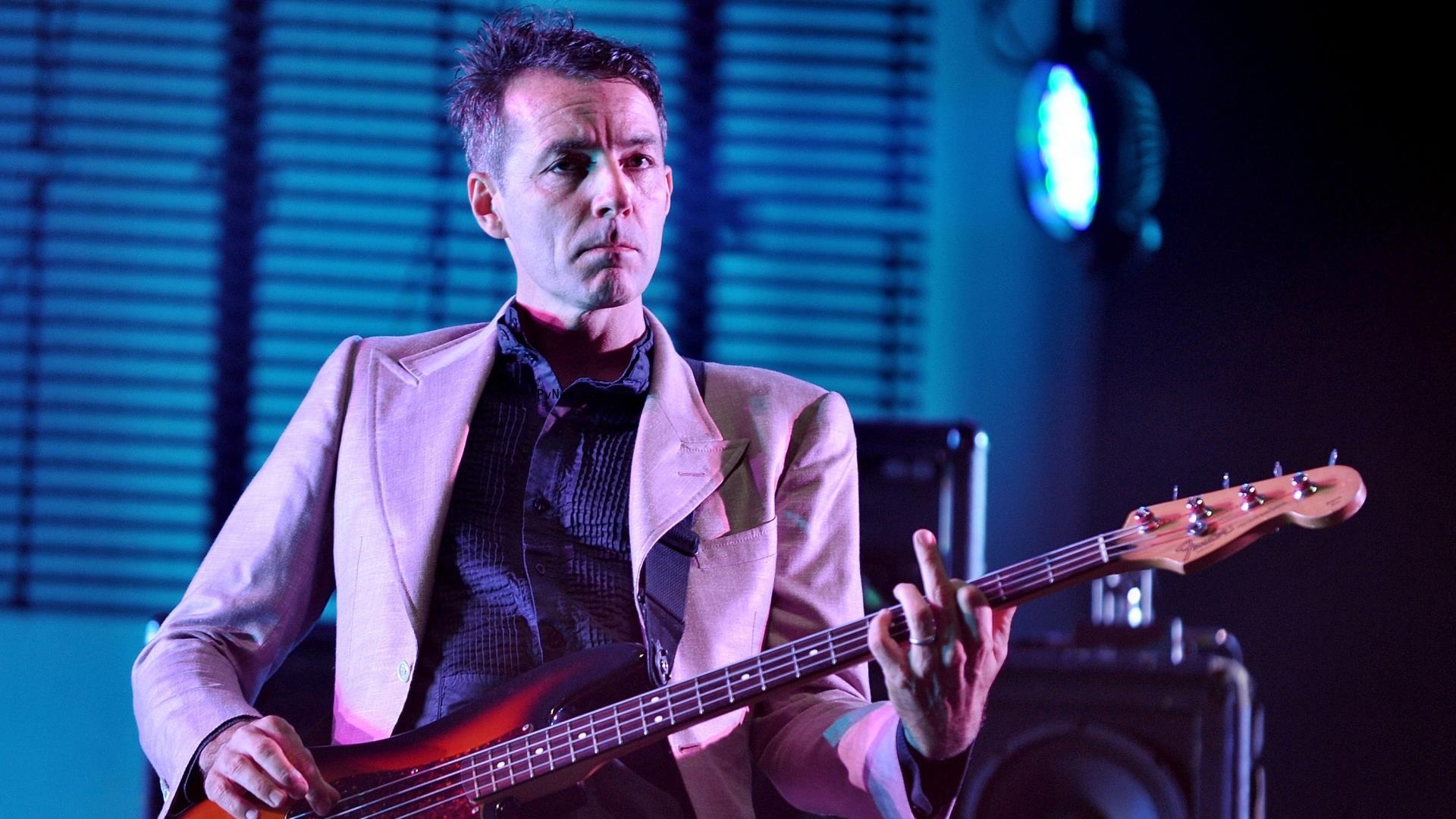 Steve Mackey, Pulp Bassist and Producer, Dies at 56