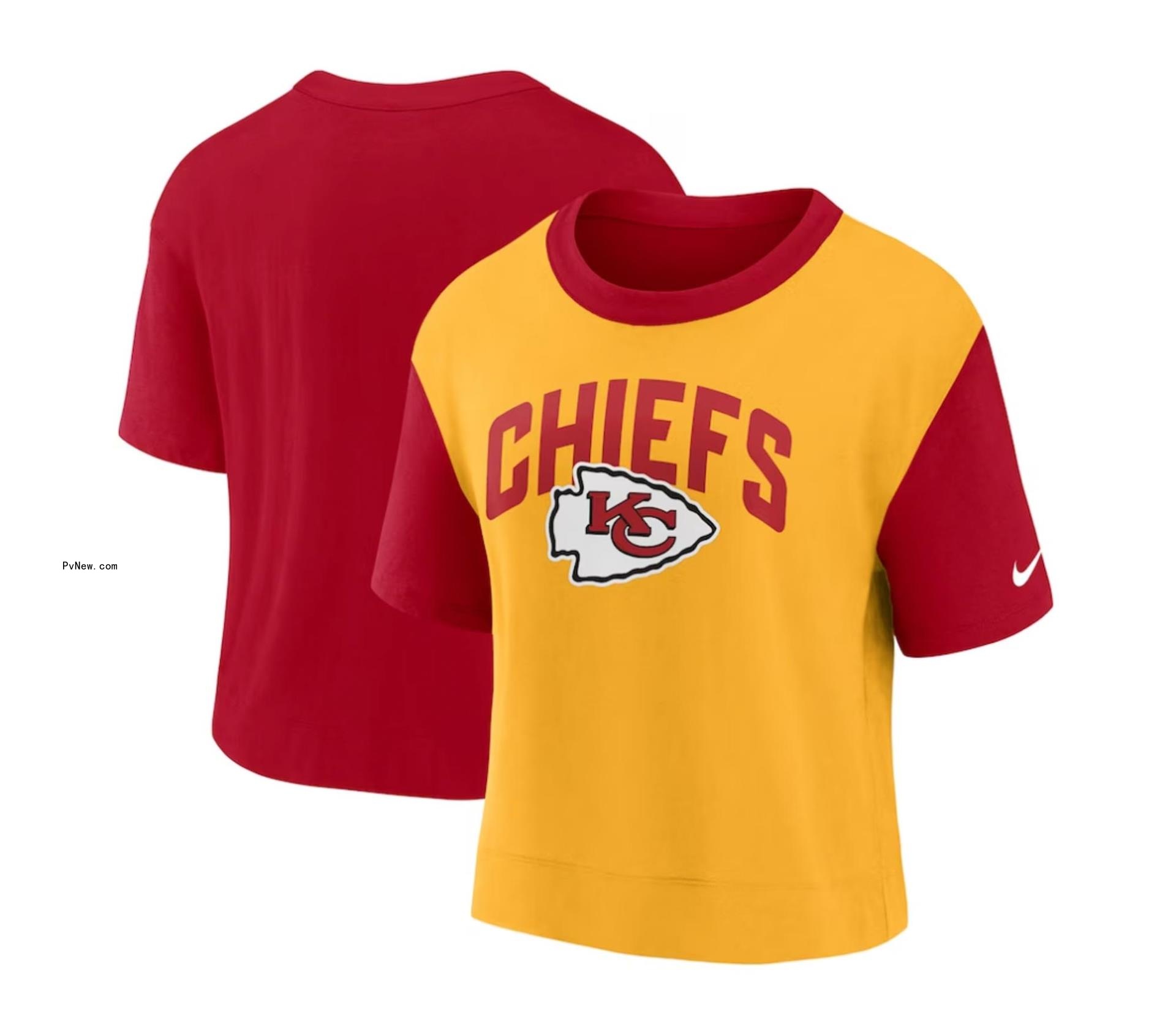 Kansas City Chiefs T-shirt.