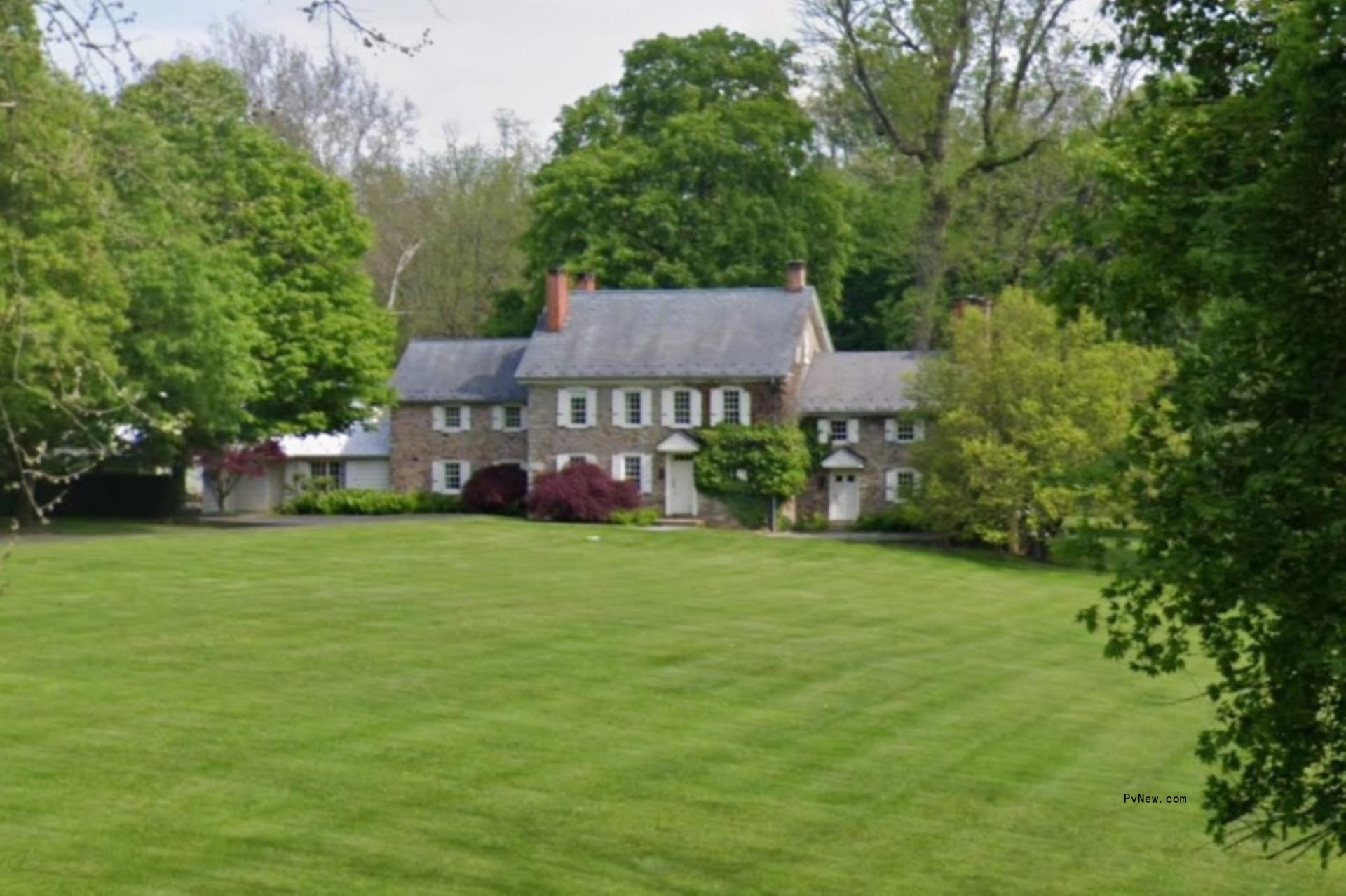 Bradley Coopers New Hope home. 