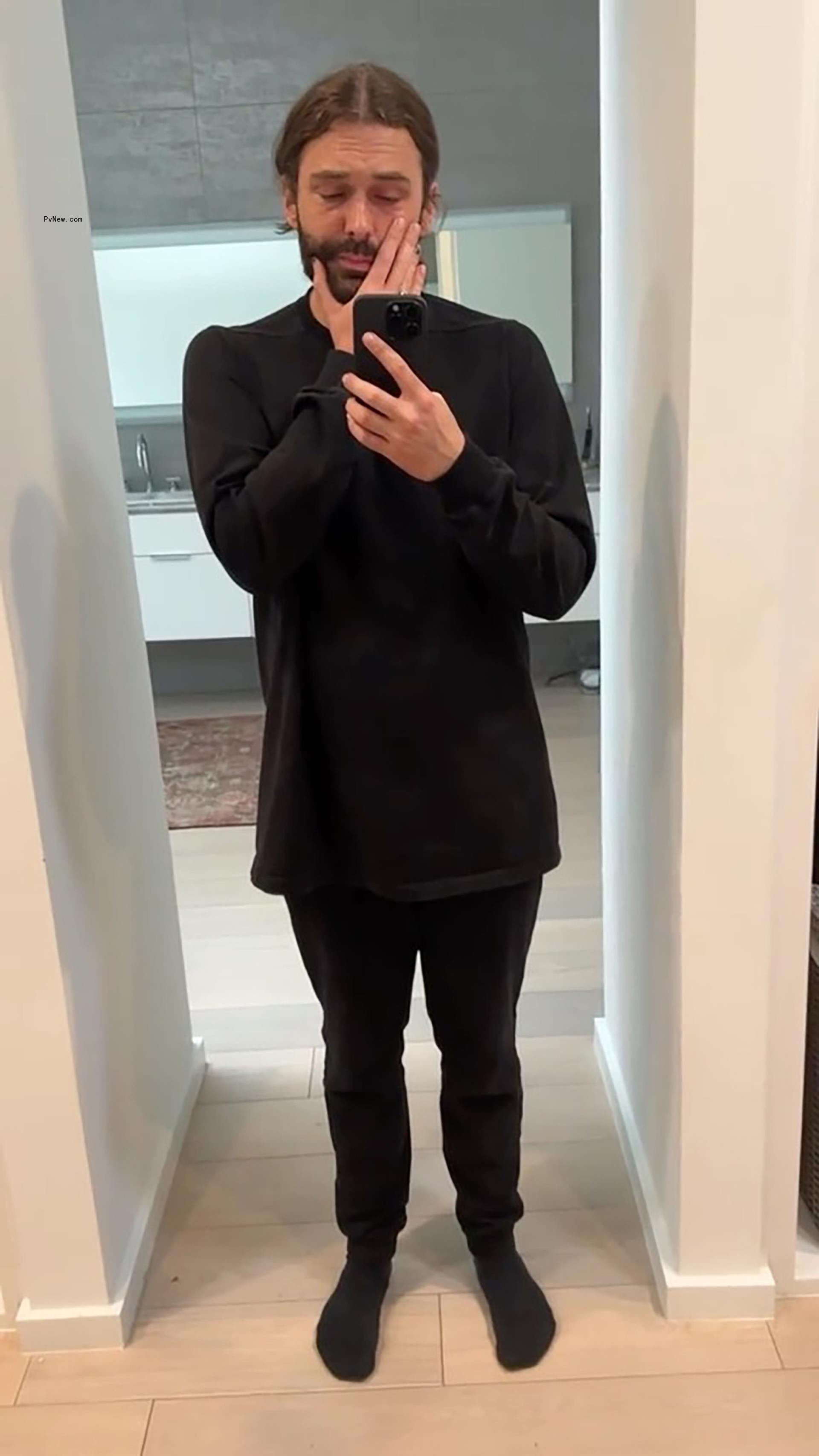 Jo<i></i>nathan Van Ness crying.