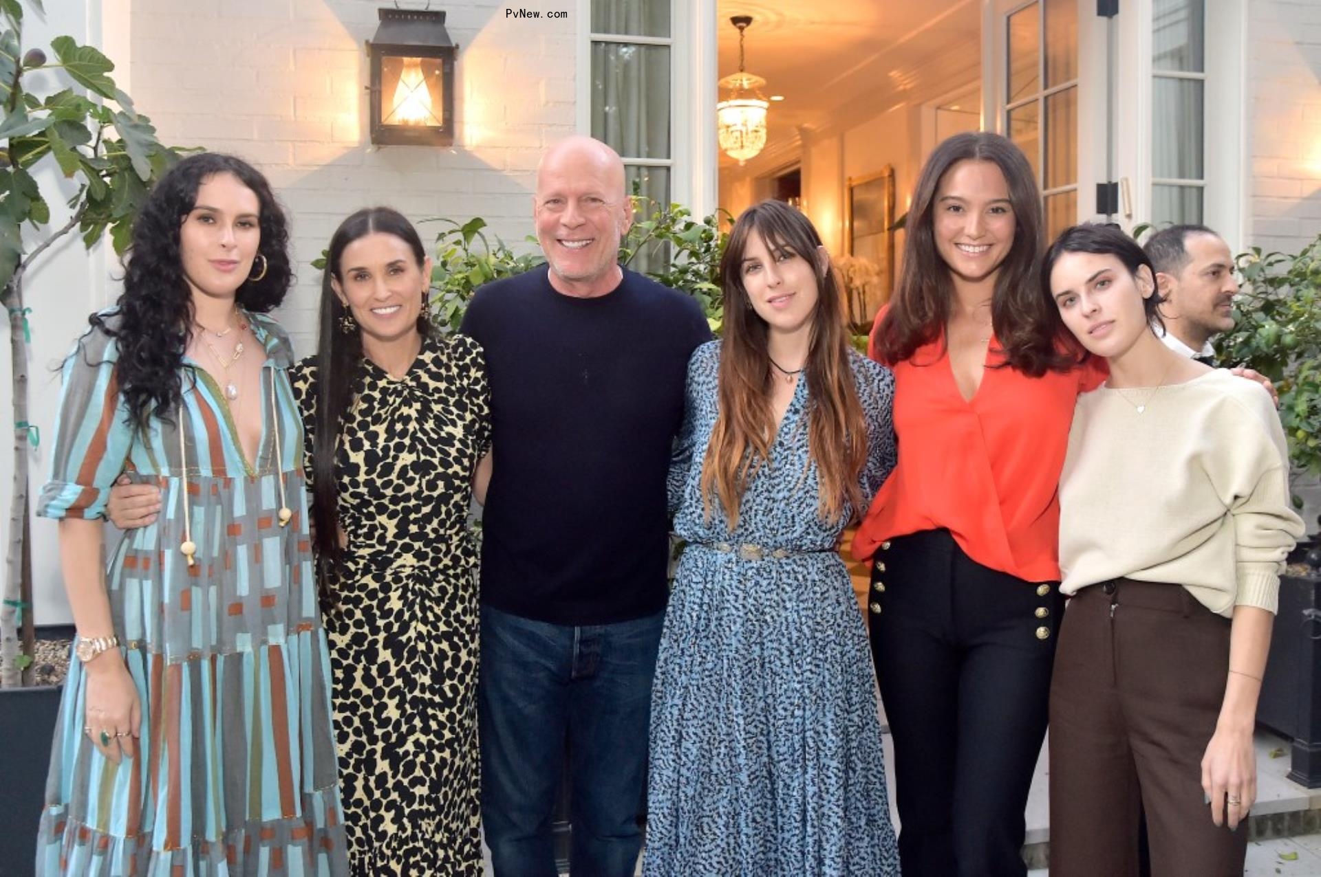Rumer Willis, Demi Moore, Bruce Willis, Scout Willis, Emma Heming, and Tallulah Willis