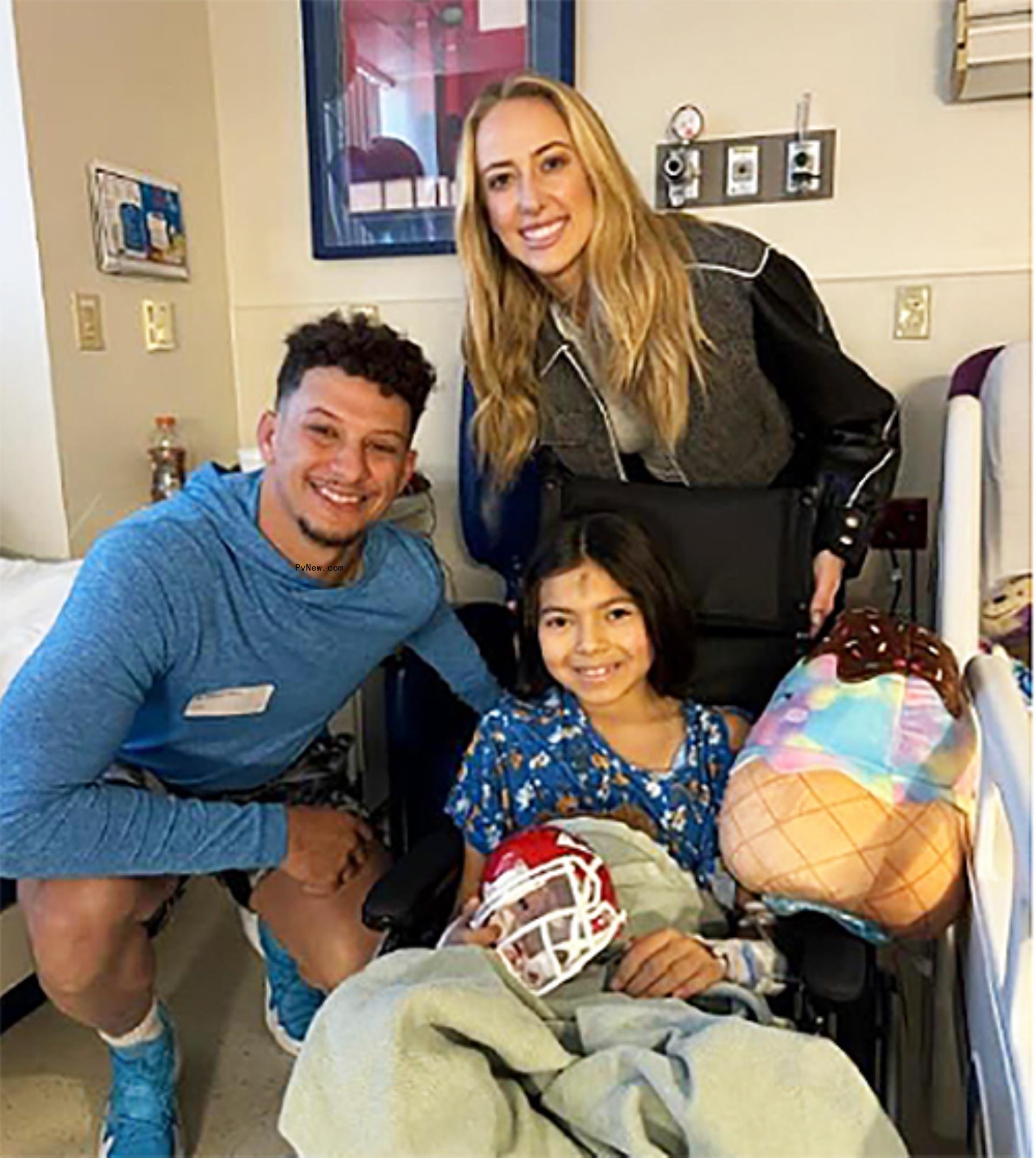 Patrick Mahomes and Brittany Mahomes with Chiefs shooting victim.