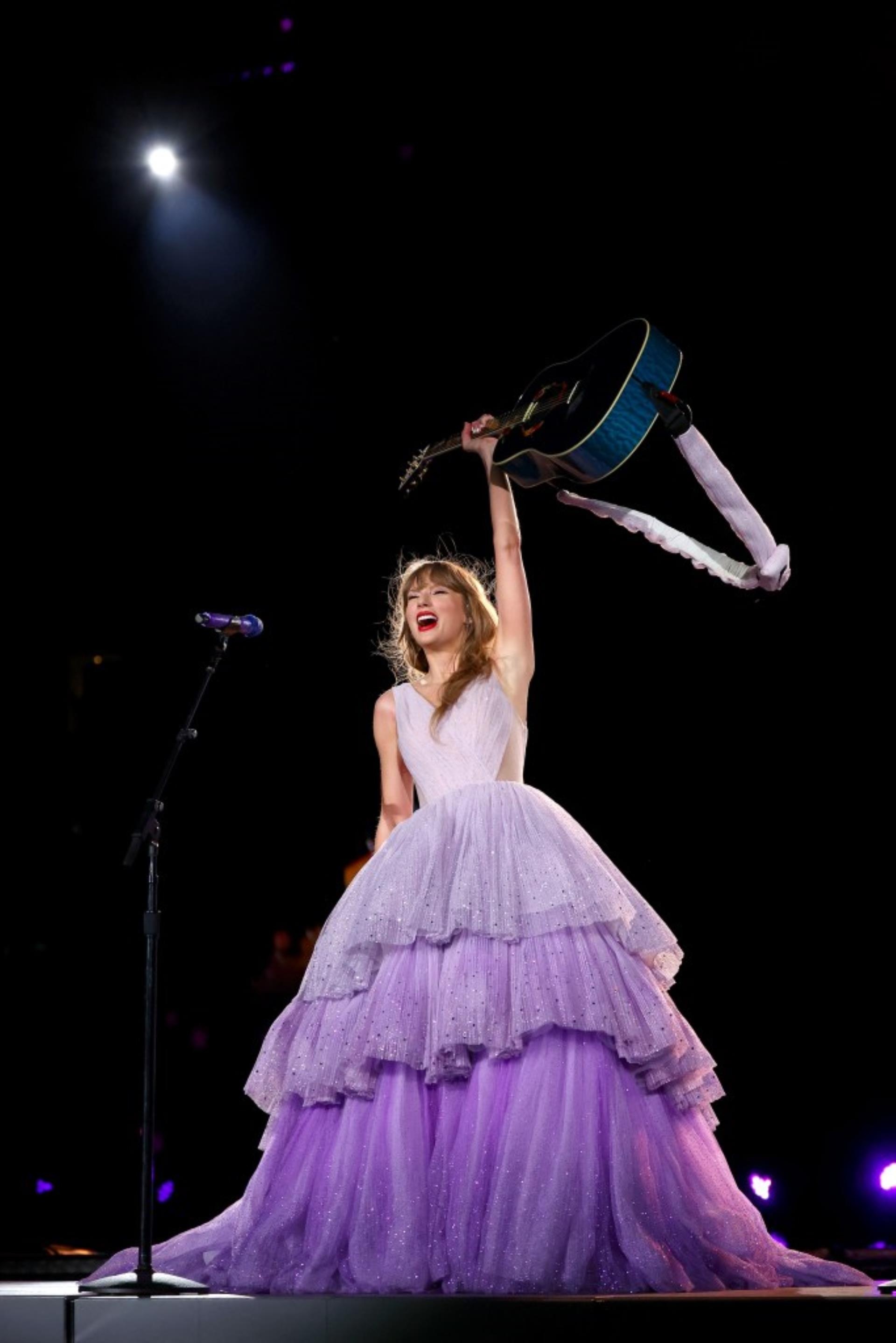 Taylor Swift.
