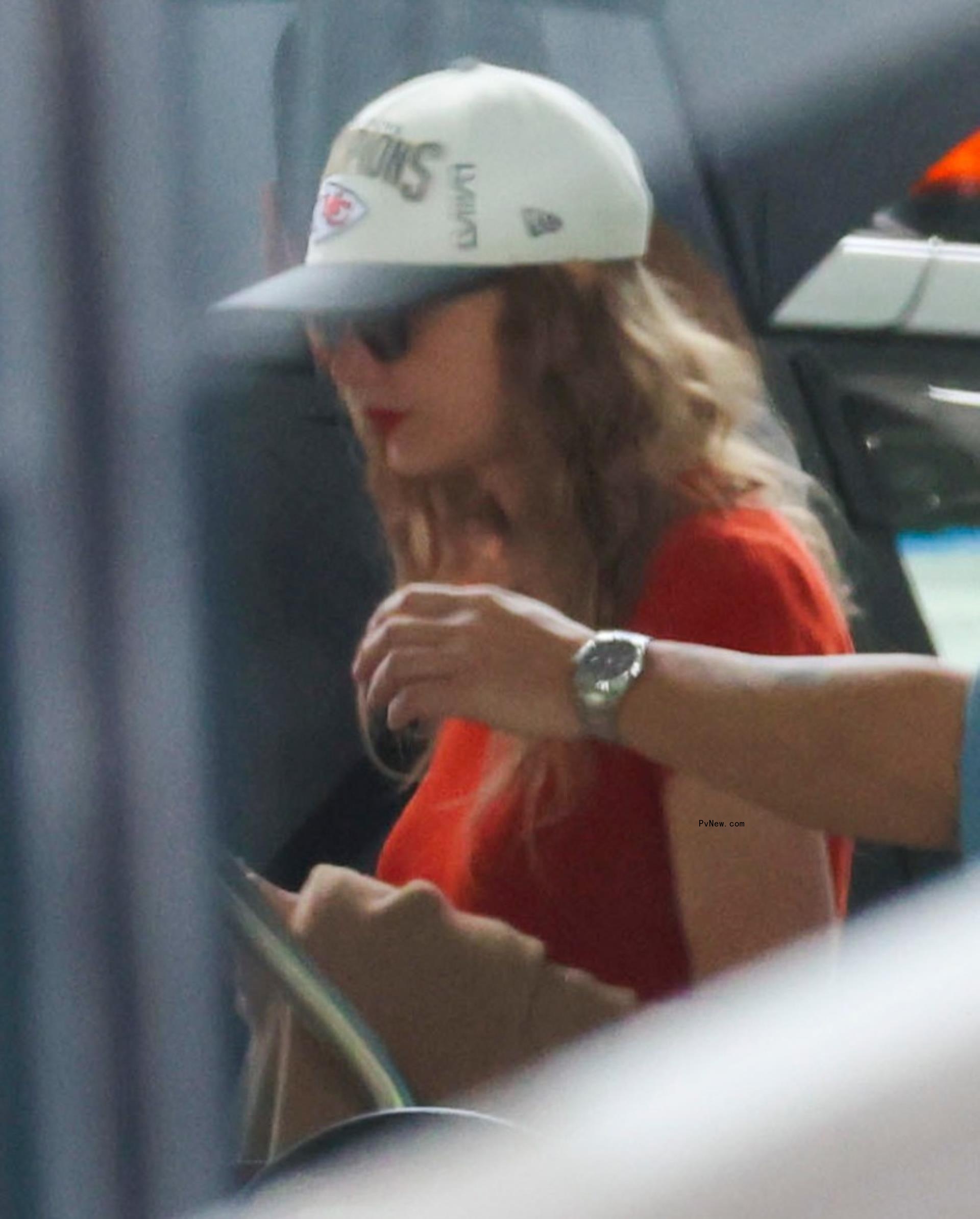 Taylor Swift.