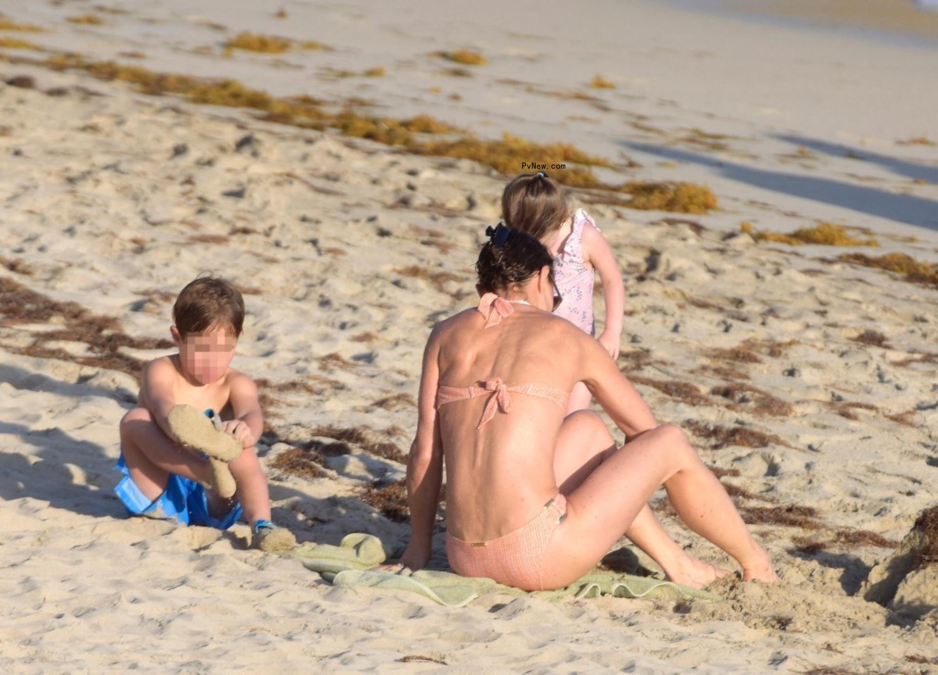 Pippa Middleton and her kids. 
