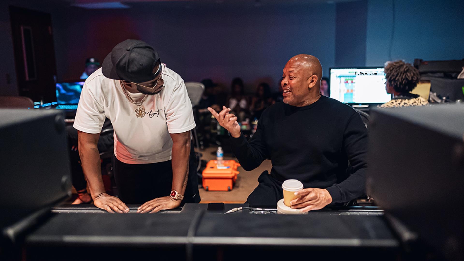 Photographer Armen Keleshian on Being a Fly on the Wall for Diddy’s Recording Session With Dr. Dre: ‘Like Going to the White House’