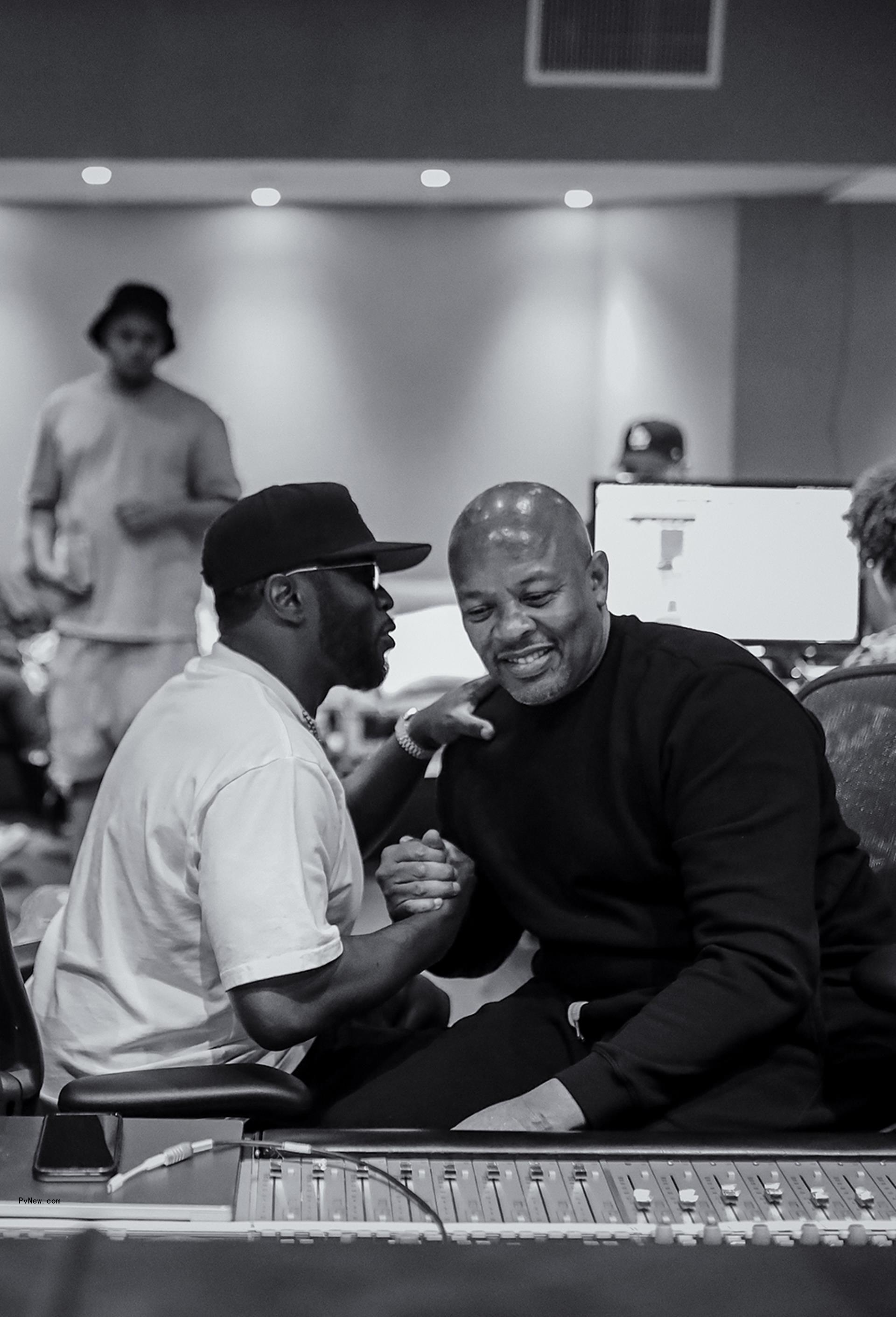 Photographer Armen Keleshian on Being a Fly on the Wall for Diddy’s Recording Session With Dr. Dre: ‘Like Going to the White House’