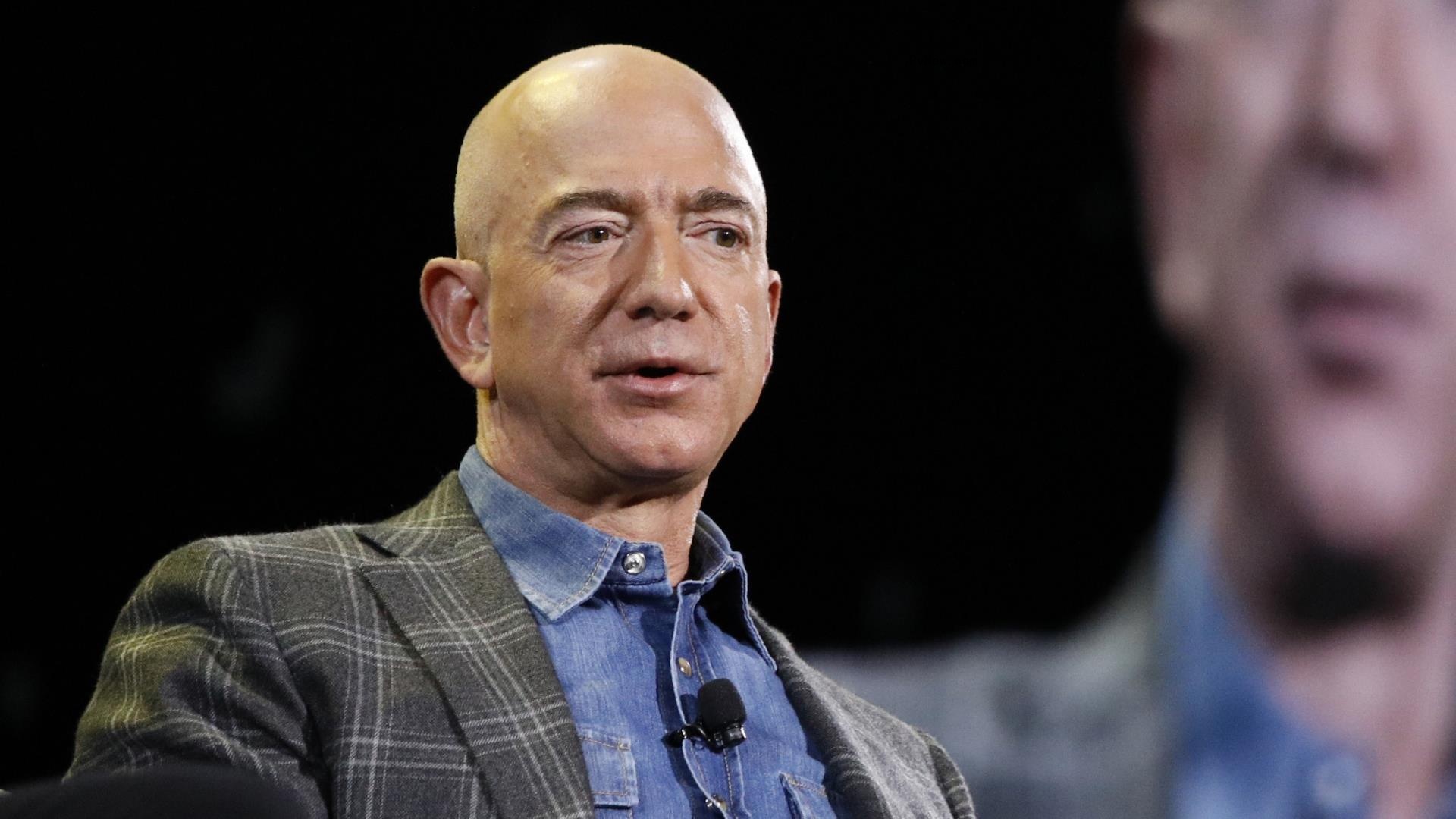Jeff Bezos Will Step Down as Amazon CEO on July 5