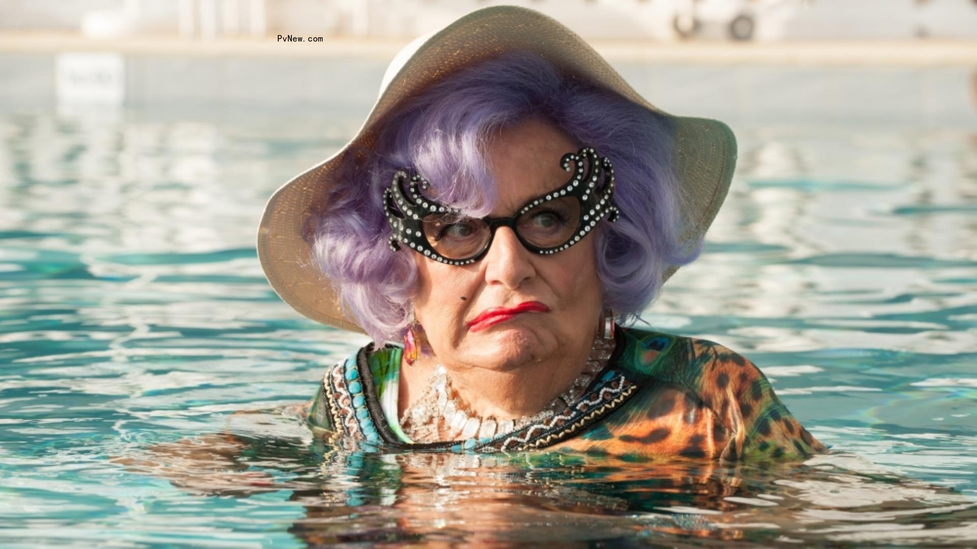 Barry Humphries, Comedian Who Played Dame Edna Everage, Dies at 89
